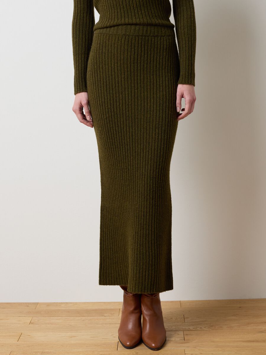 Gonna lunga a costine verde regular fit_1