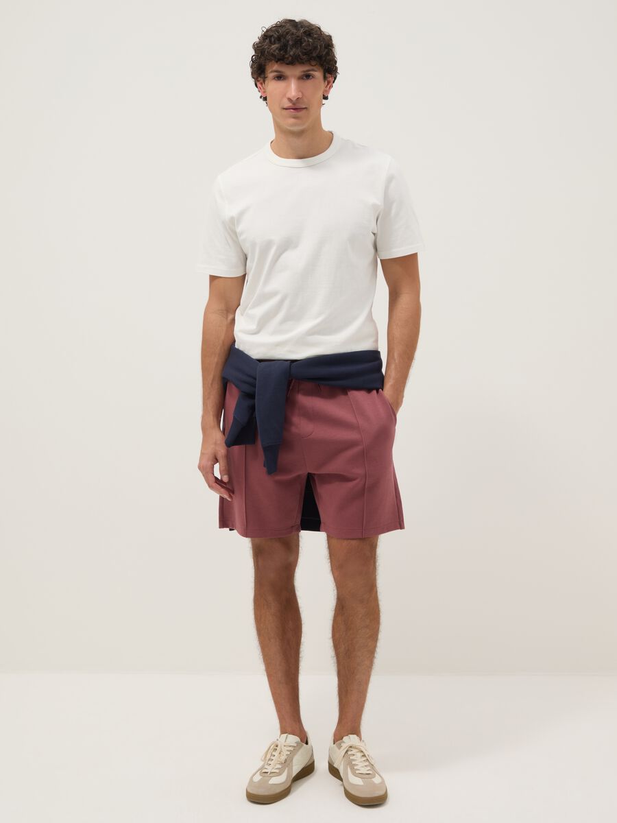 Red cotton-blend regular-fit shorts with drawstring_0