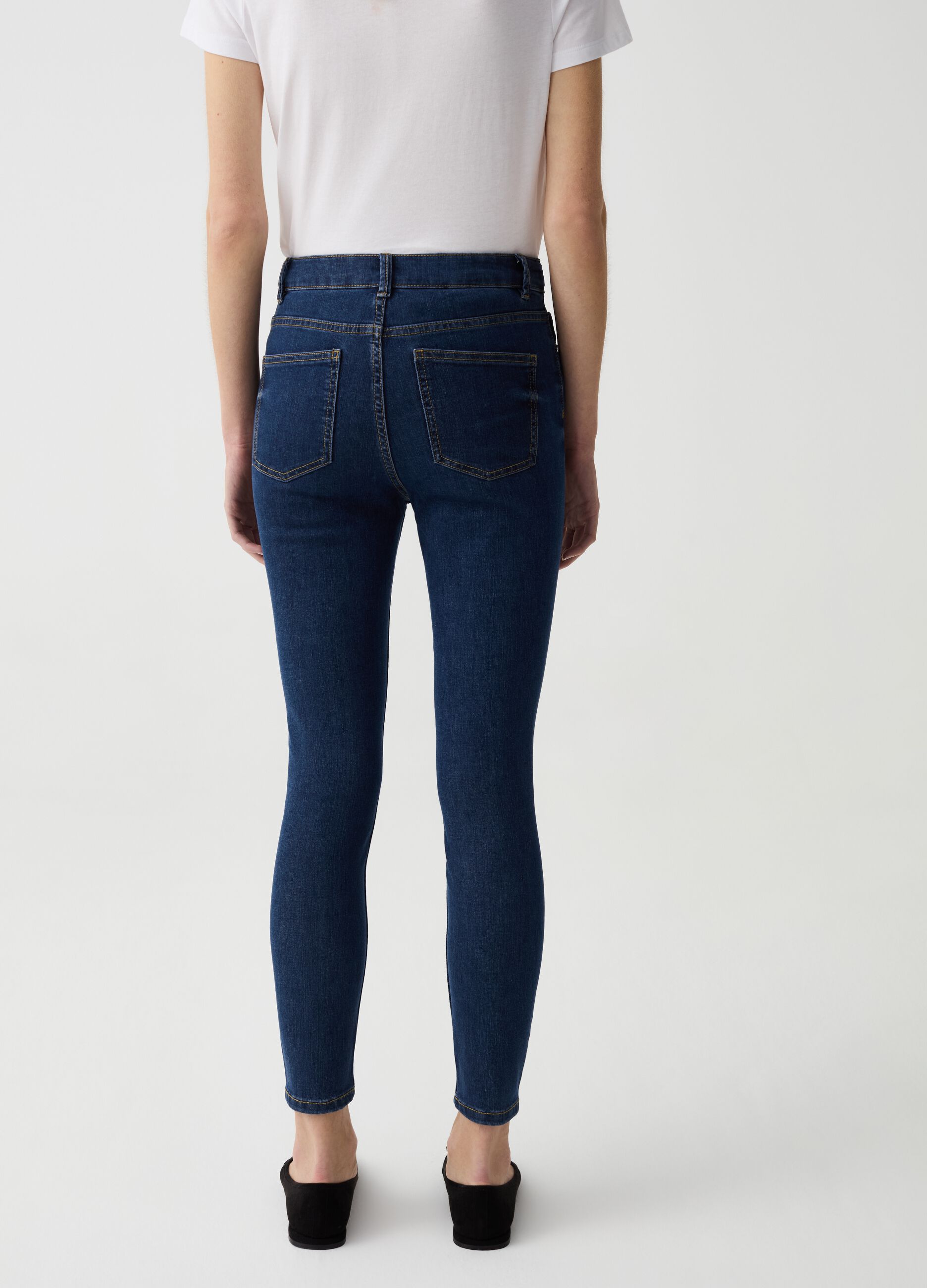 Skinny-fit crop jeans