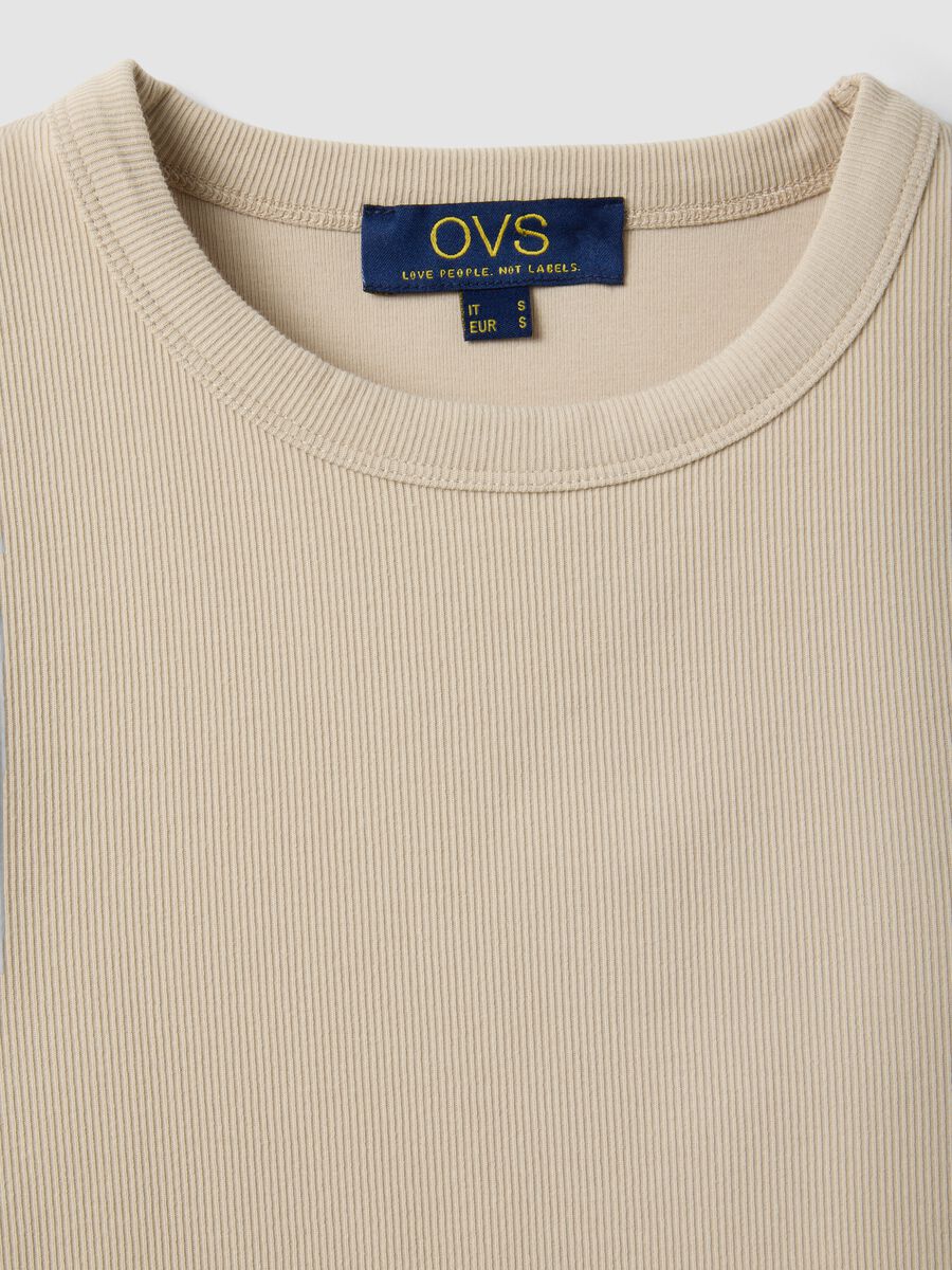 Beige fitted short-sleeve stretch cotton T-shirt_5