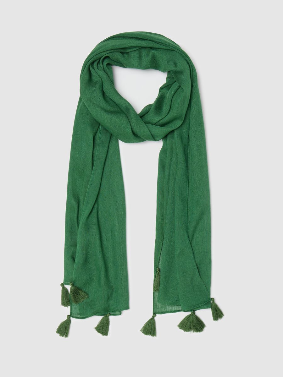 Green scarf with tassels_0