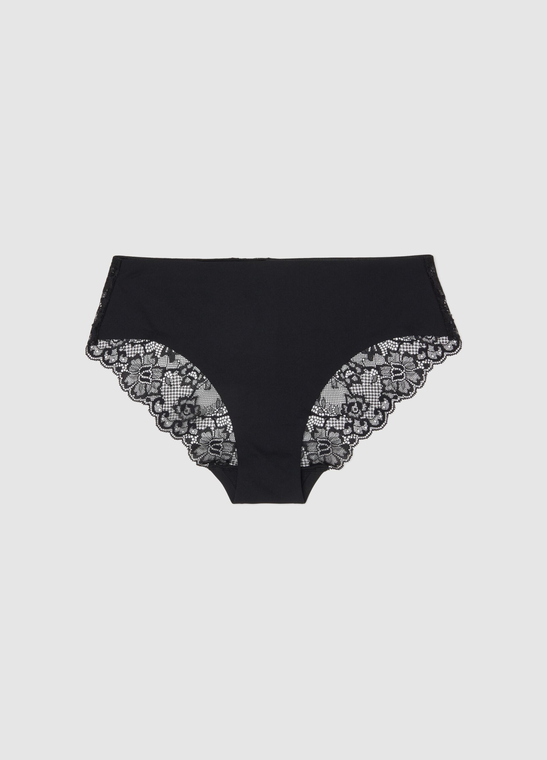 Black regular fit briefs with lace details