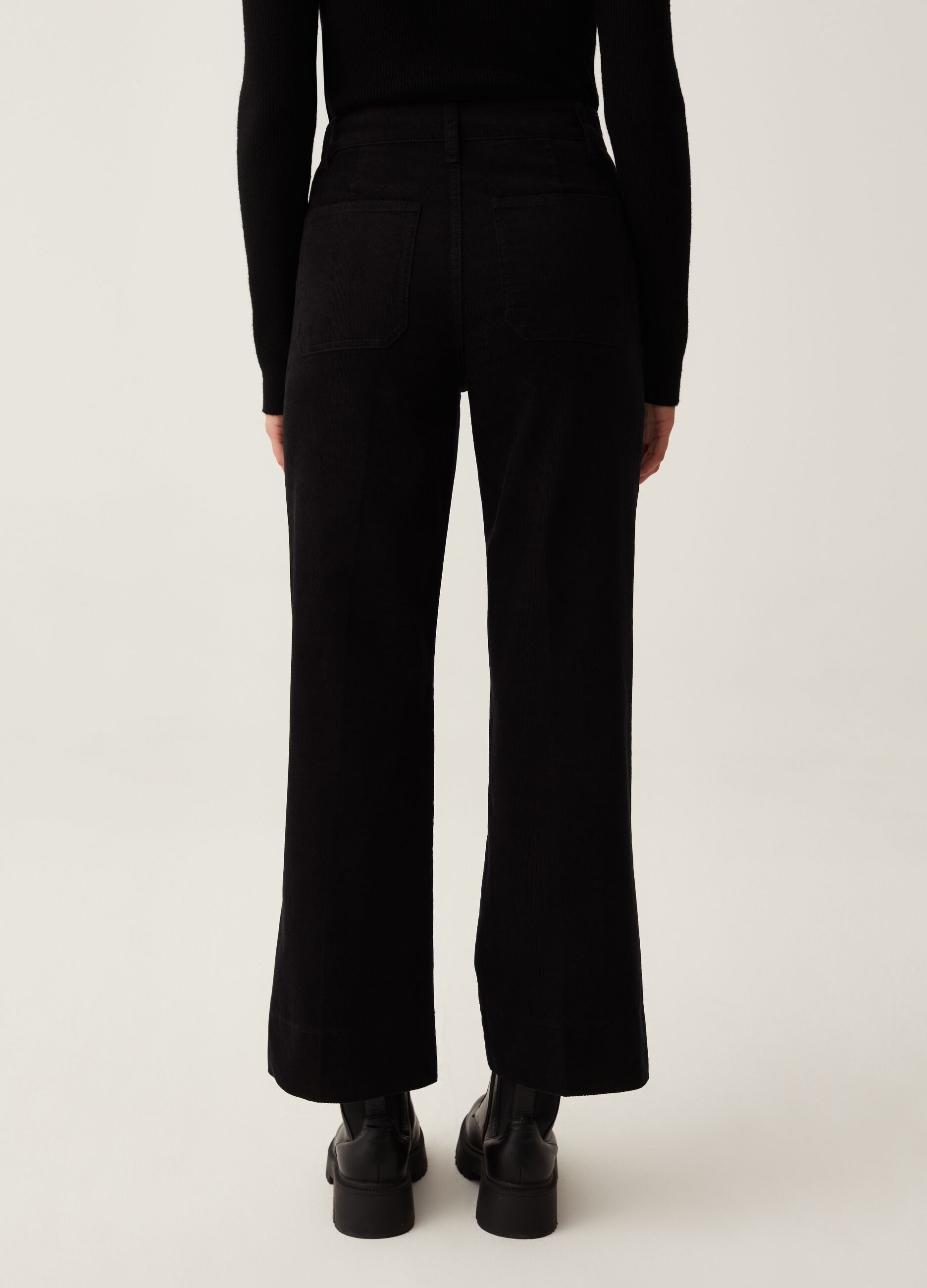Pantaloni cropped flare fit in corduroy_2
