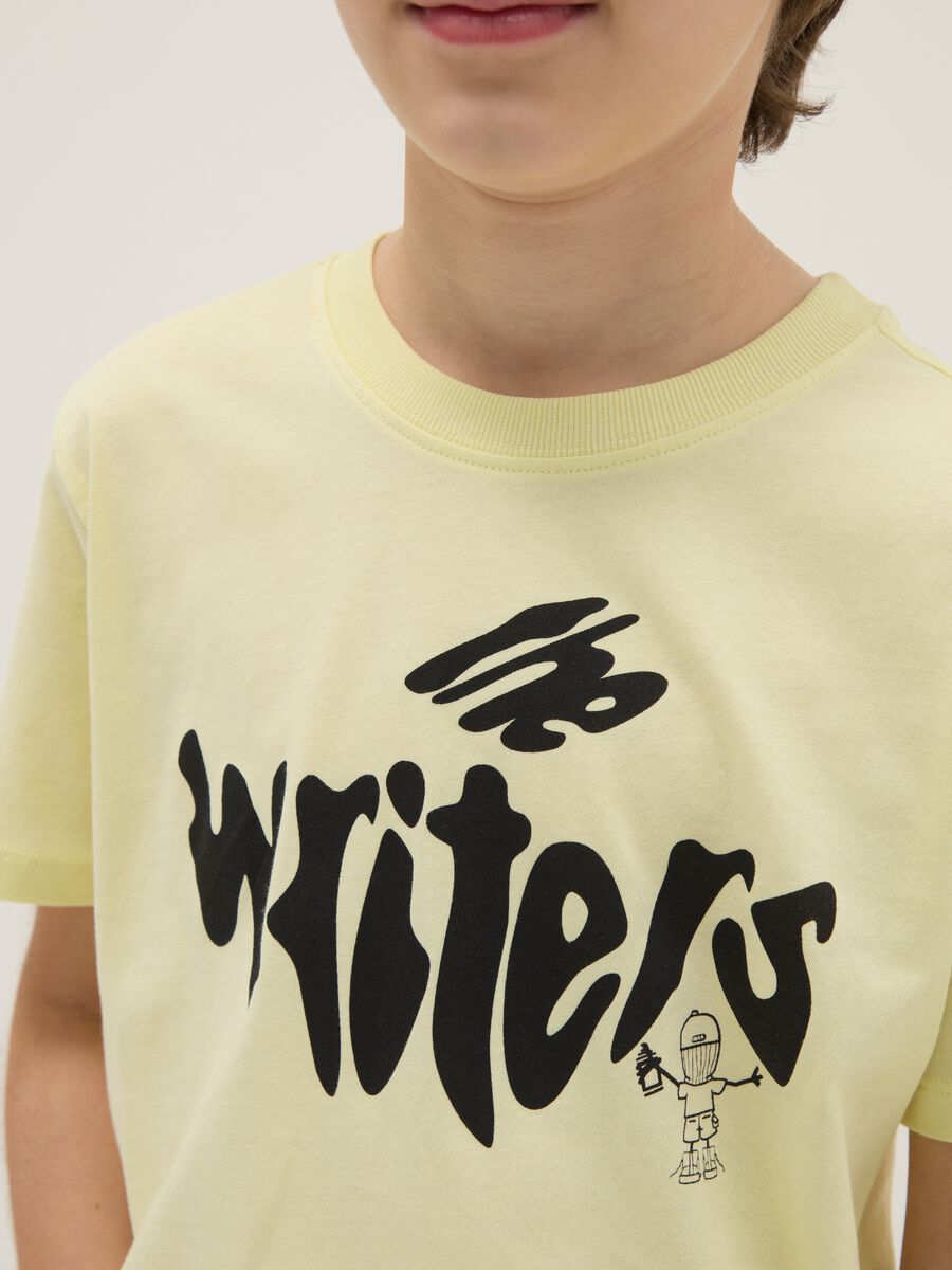 T-shirt in puro cotone giallo da ragazzo regular fit con scritta_2