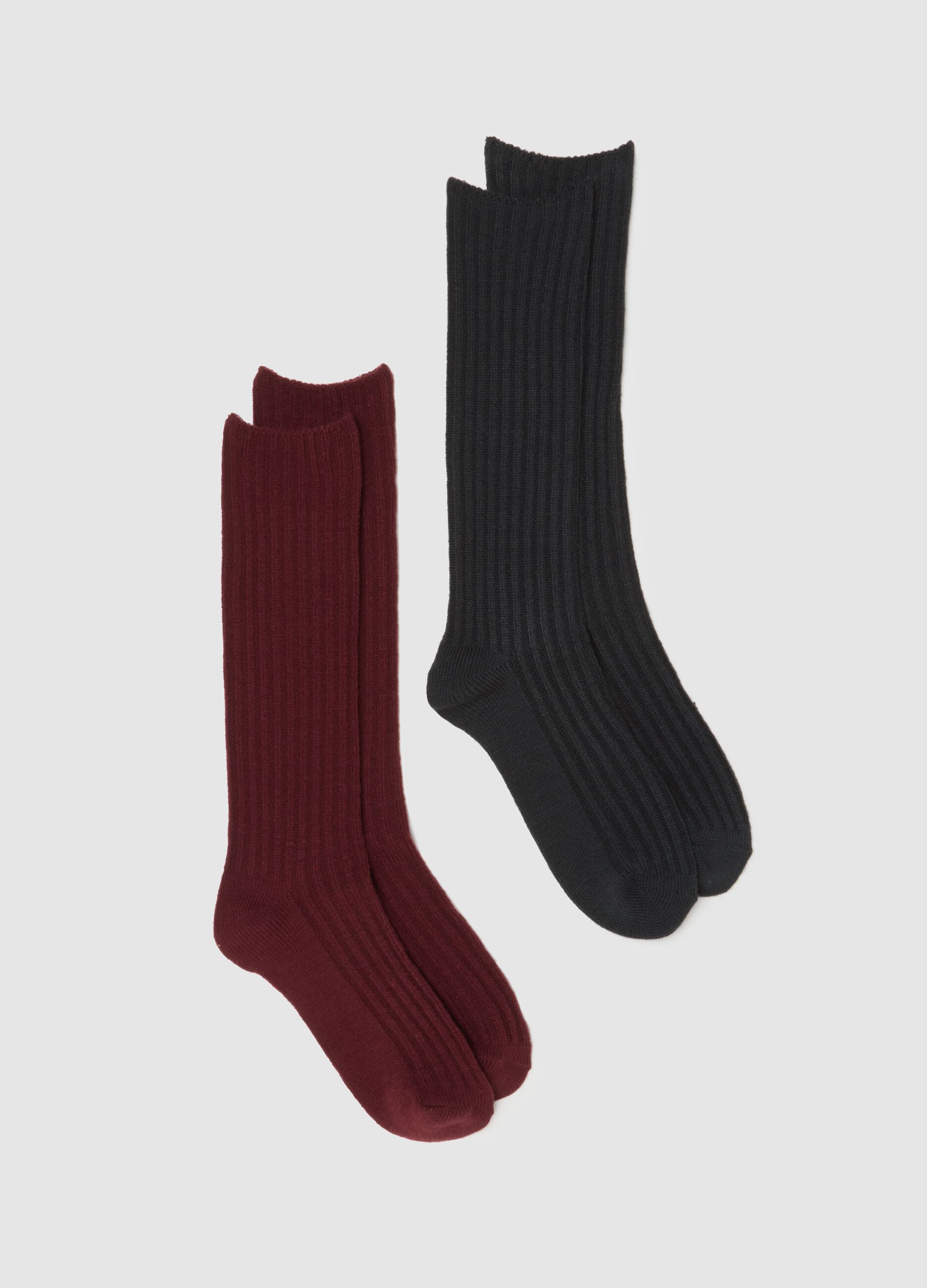 Two-pack long socks in black and red stretch fabric