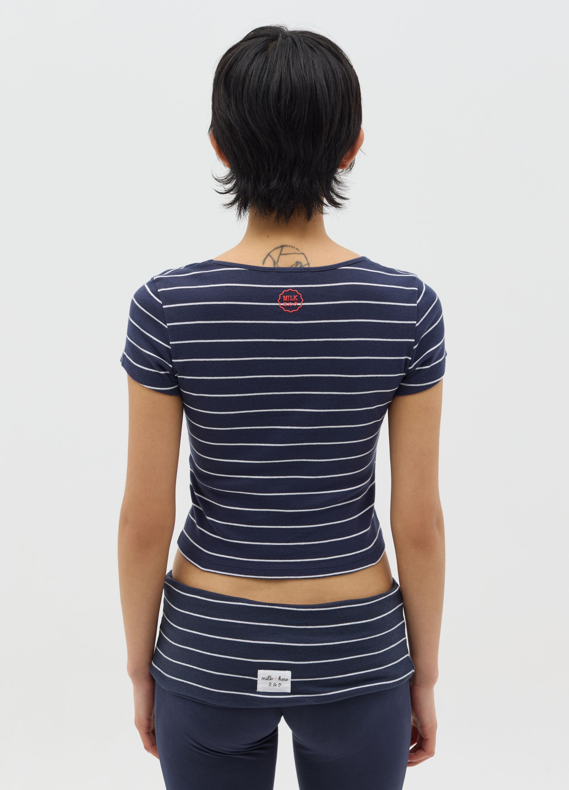 Fitted T-shirt with white and blue stripes in cotton