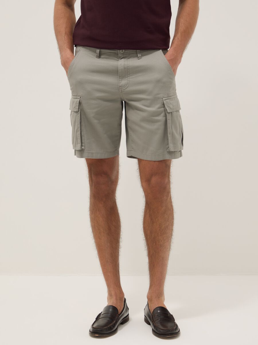 Grey pure cotton regular-fit cargo Bermuda shorts_1