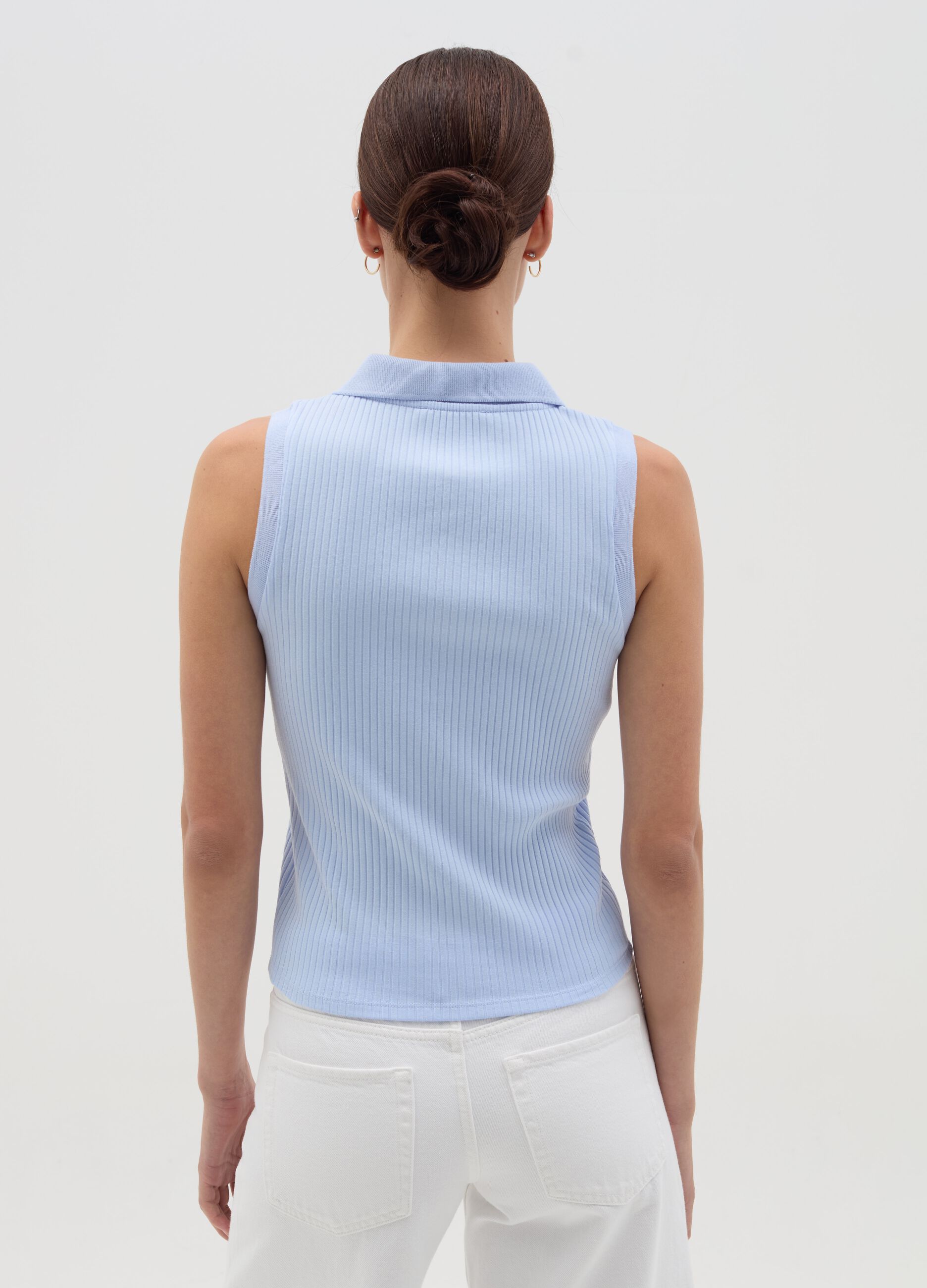 Light blue sleeveless polo shirt with ribbing