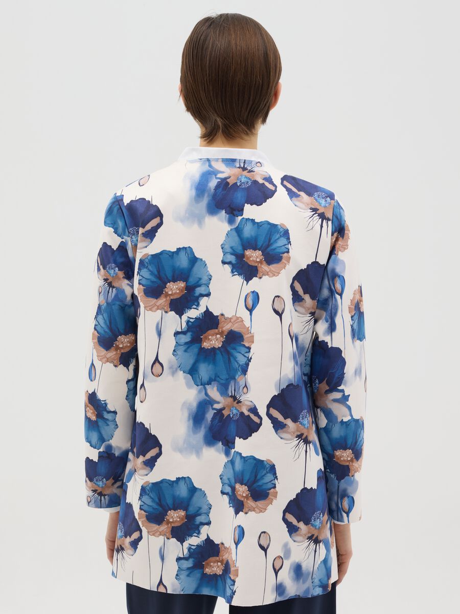Long white and blue open jacket with flowers_2