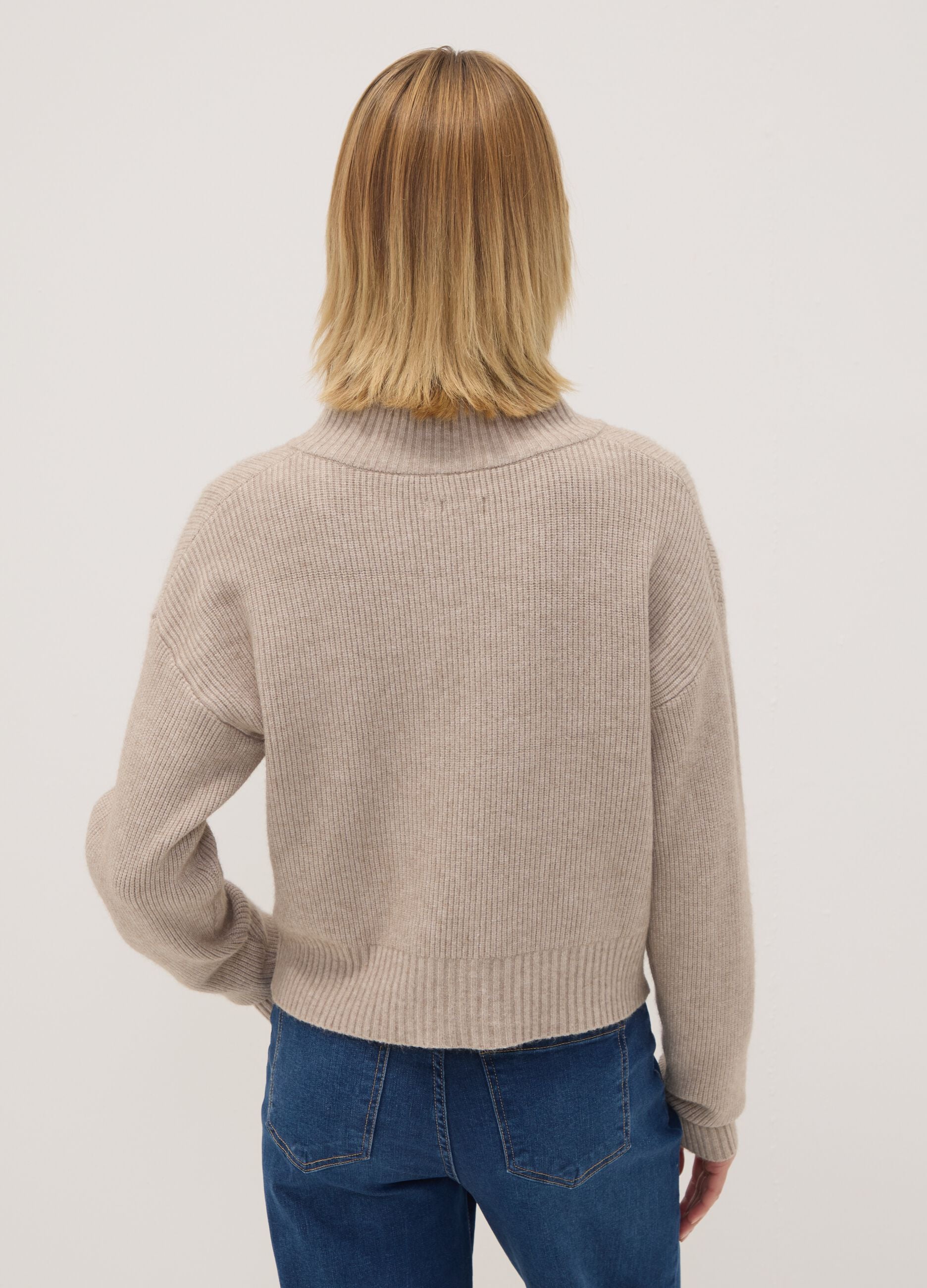 Sand ribbed viscose-blend cardigan, regular fit
