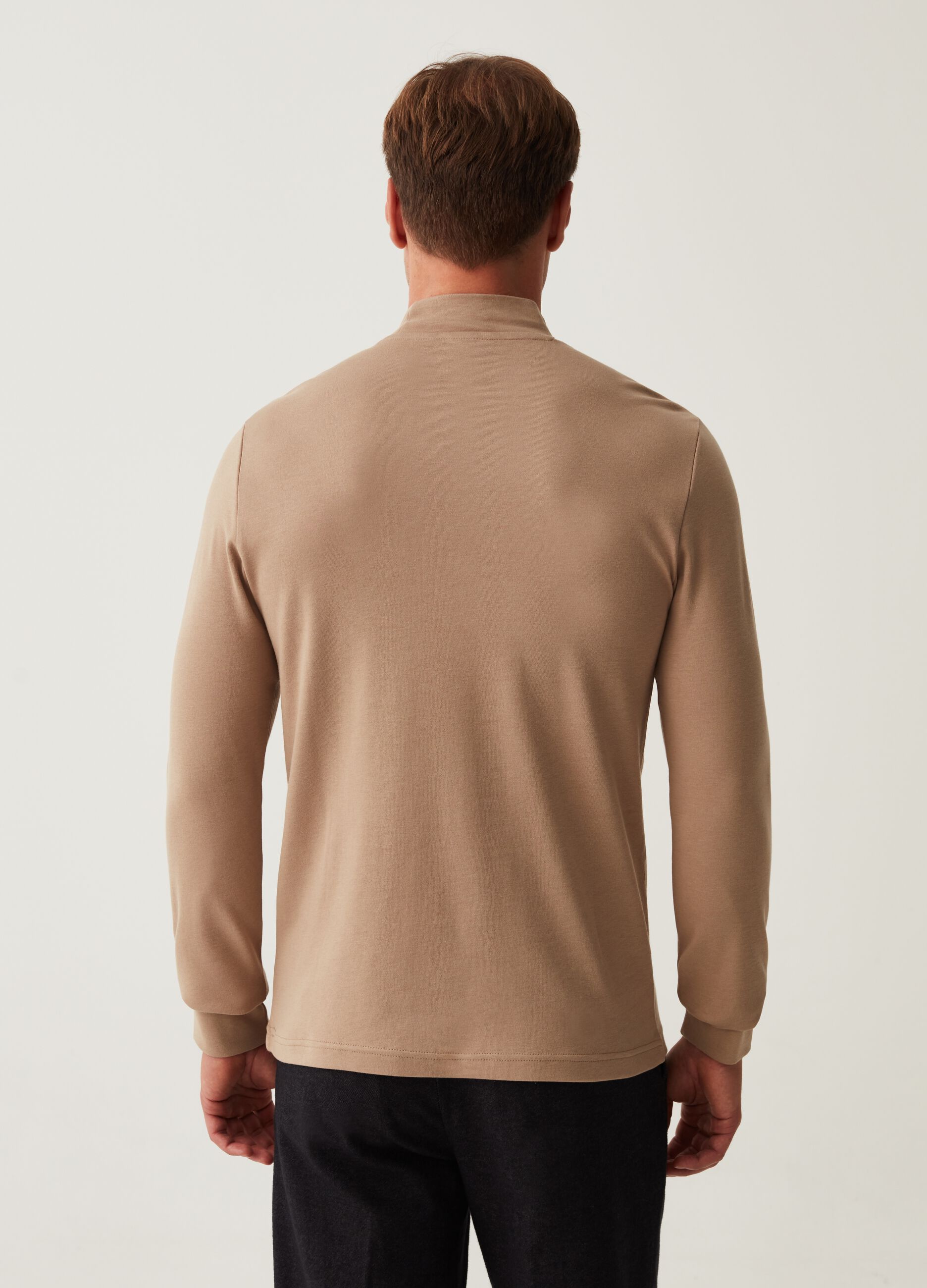 T-shirt a maniche lunghe mock neck_2