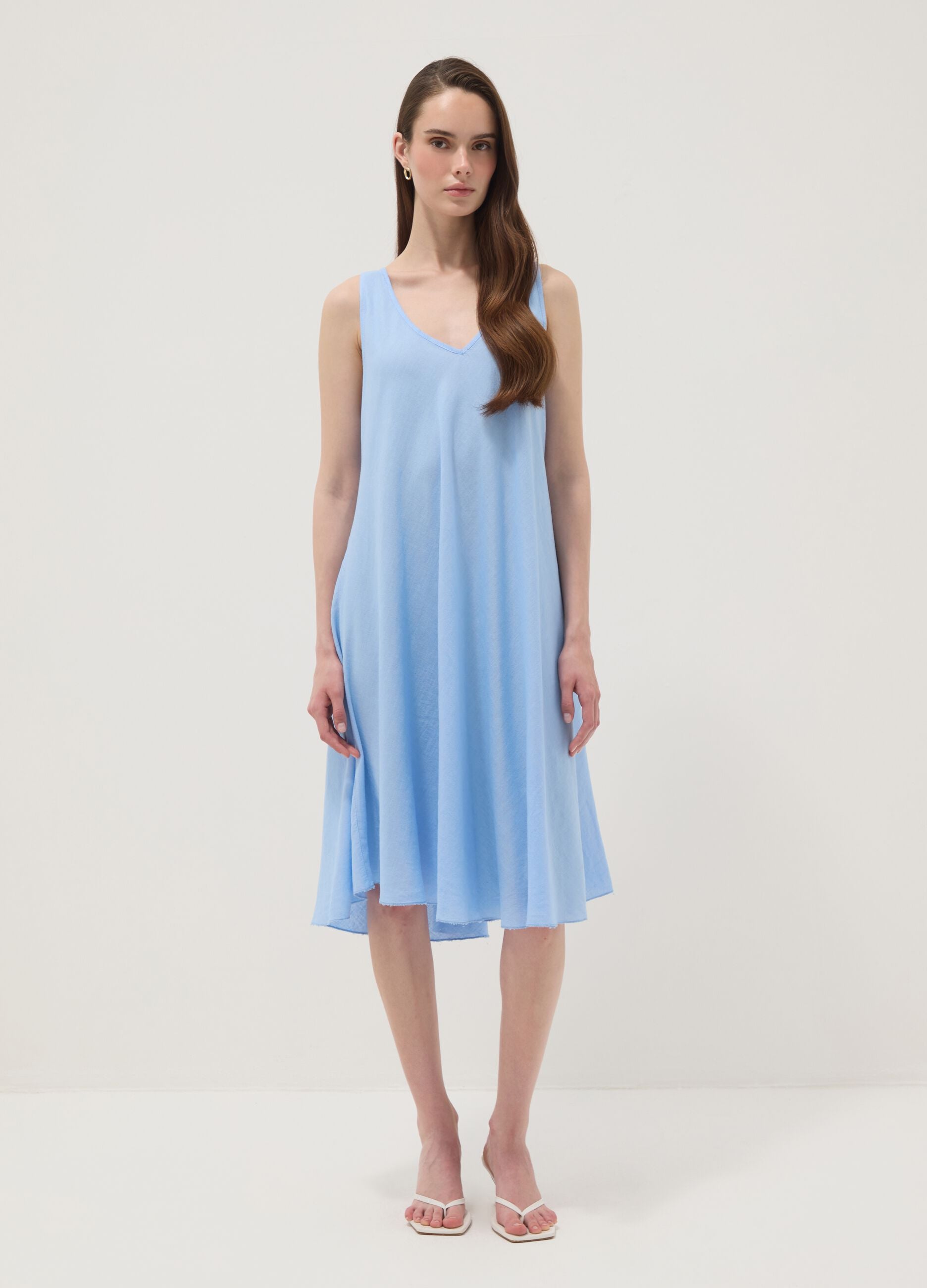 Light blue linen-viscose blend midi dress with V-neck, regular fit