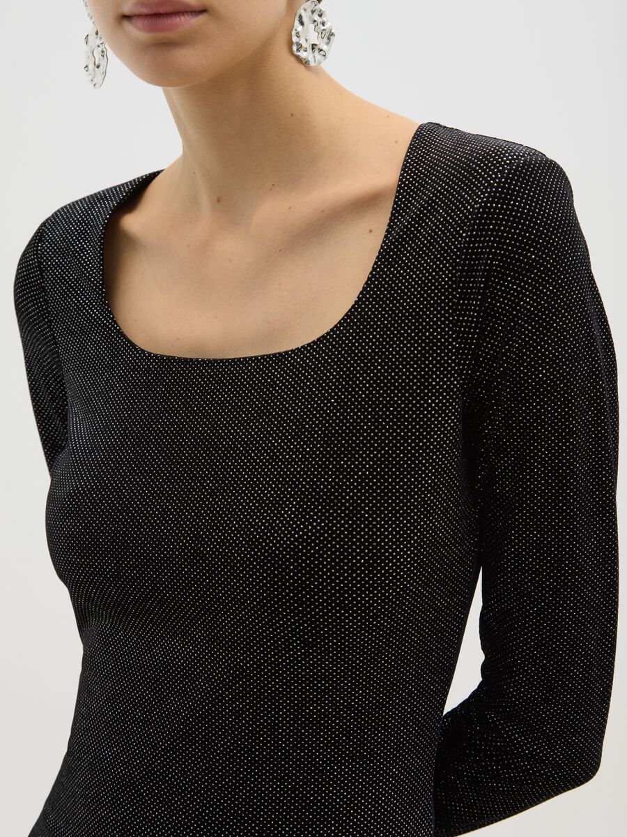 Abito nero a maniche lunghe vestibilità fitted_3