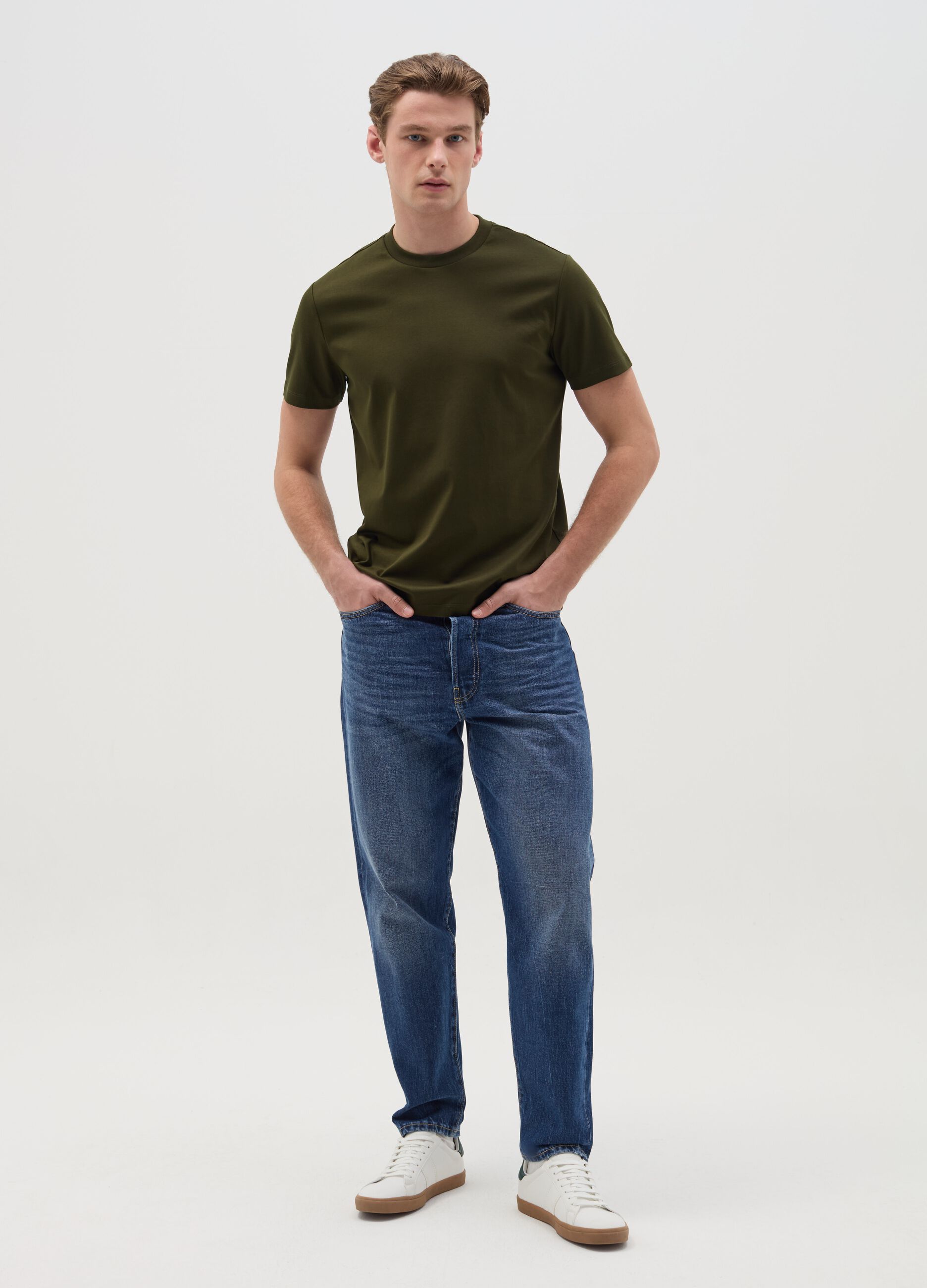 Regular-fit T-shirt with round neck