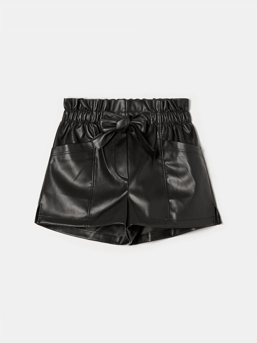 Shiny-effect shorts with bow._0