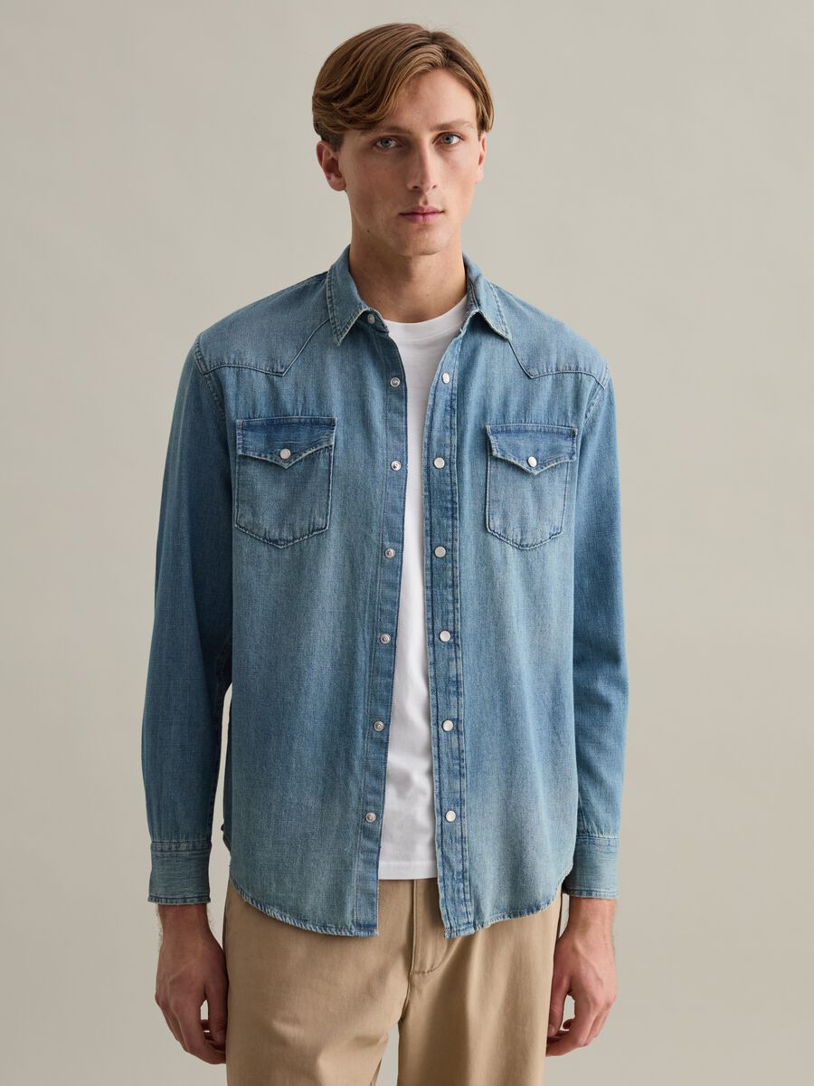 Camicia western in denim con bottoni perlati_0
