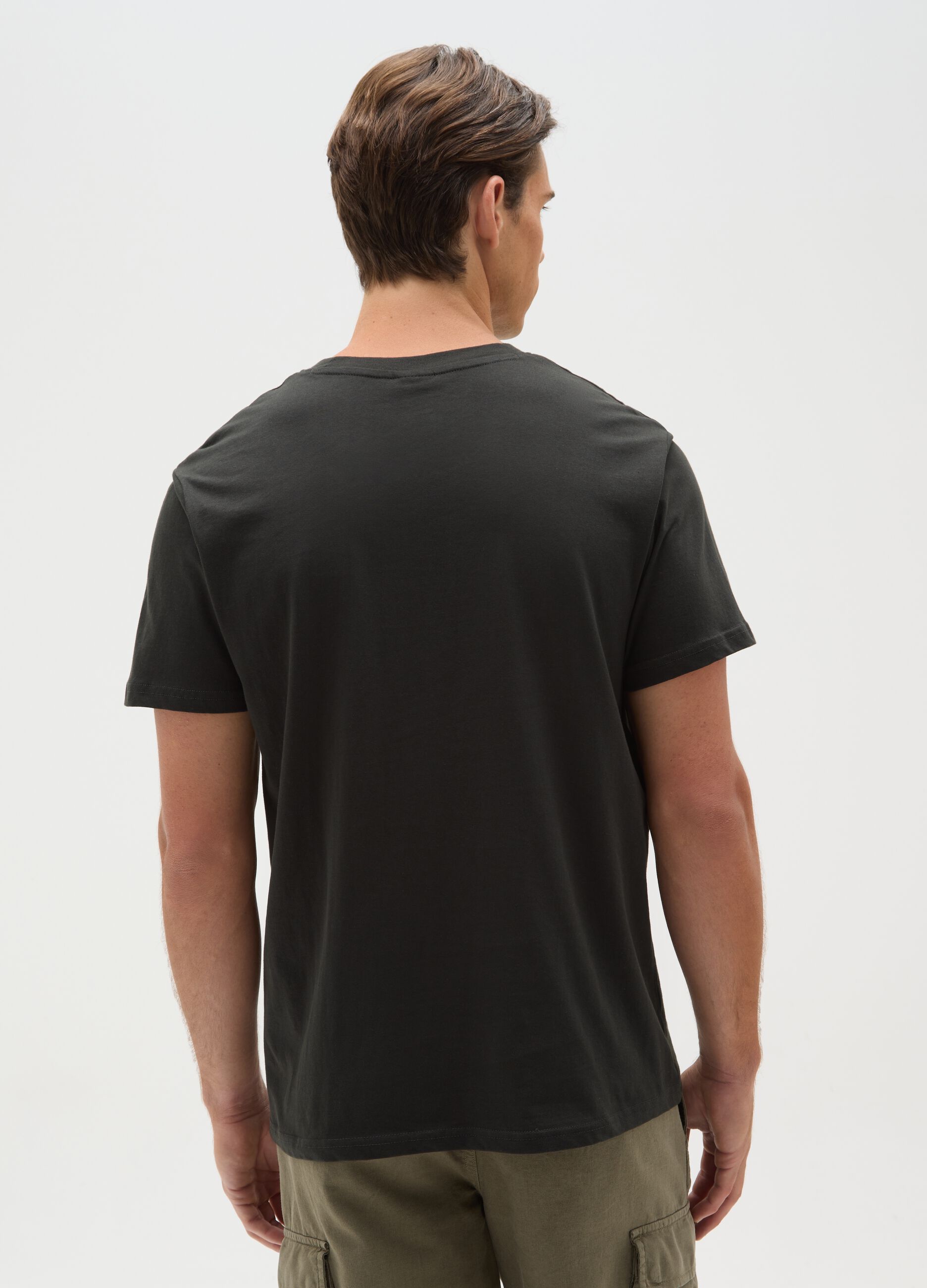 Men's regular fit black pure cotton T-shirt with print