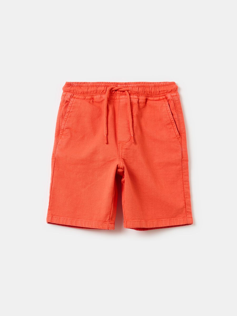 Bermuda shorts with drawstring and pockets_0