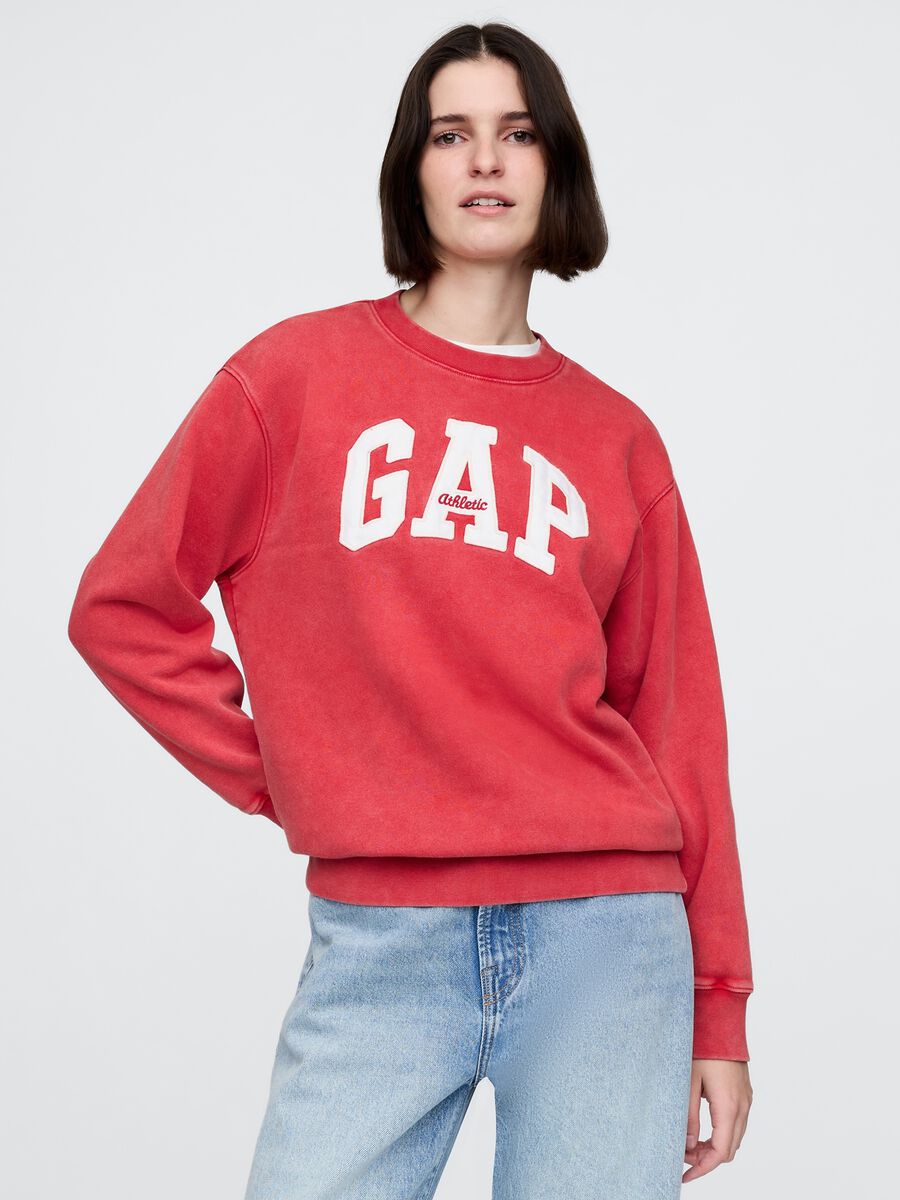 Red sweatshirt with Gap logo_0