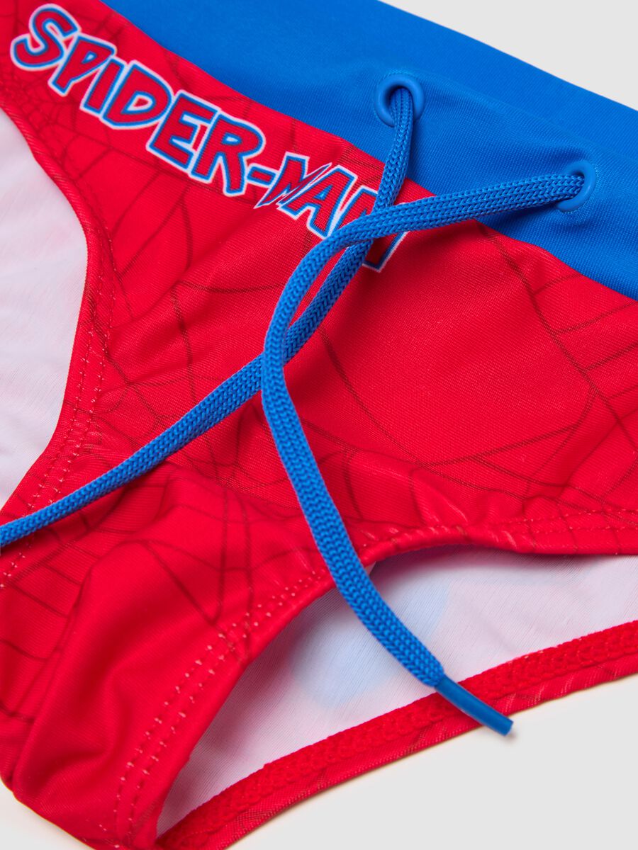 Red swimming briefs with Spider-Man print for boys_3