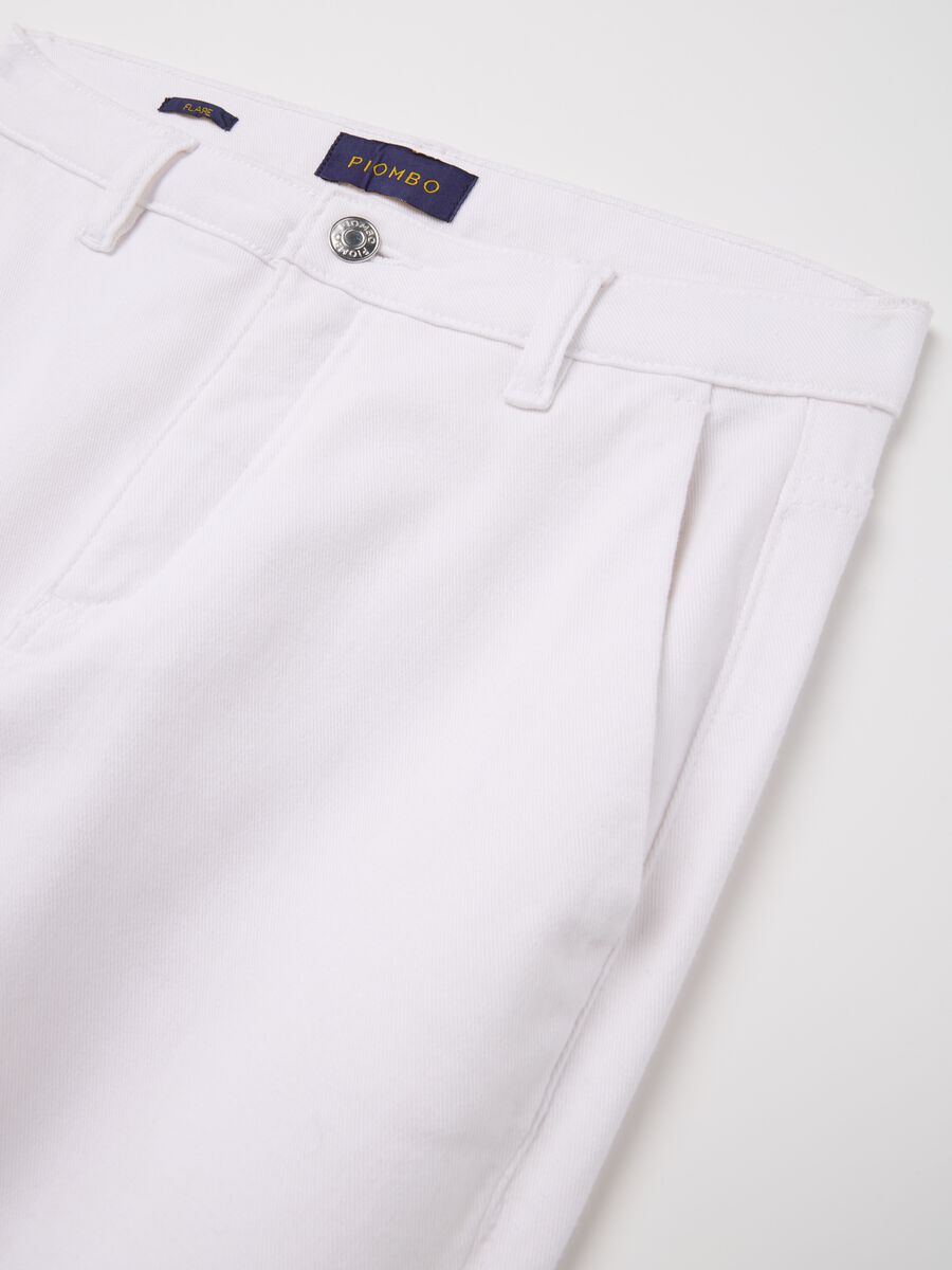 Flare-fit chino trousers in twill_5