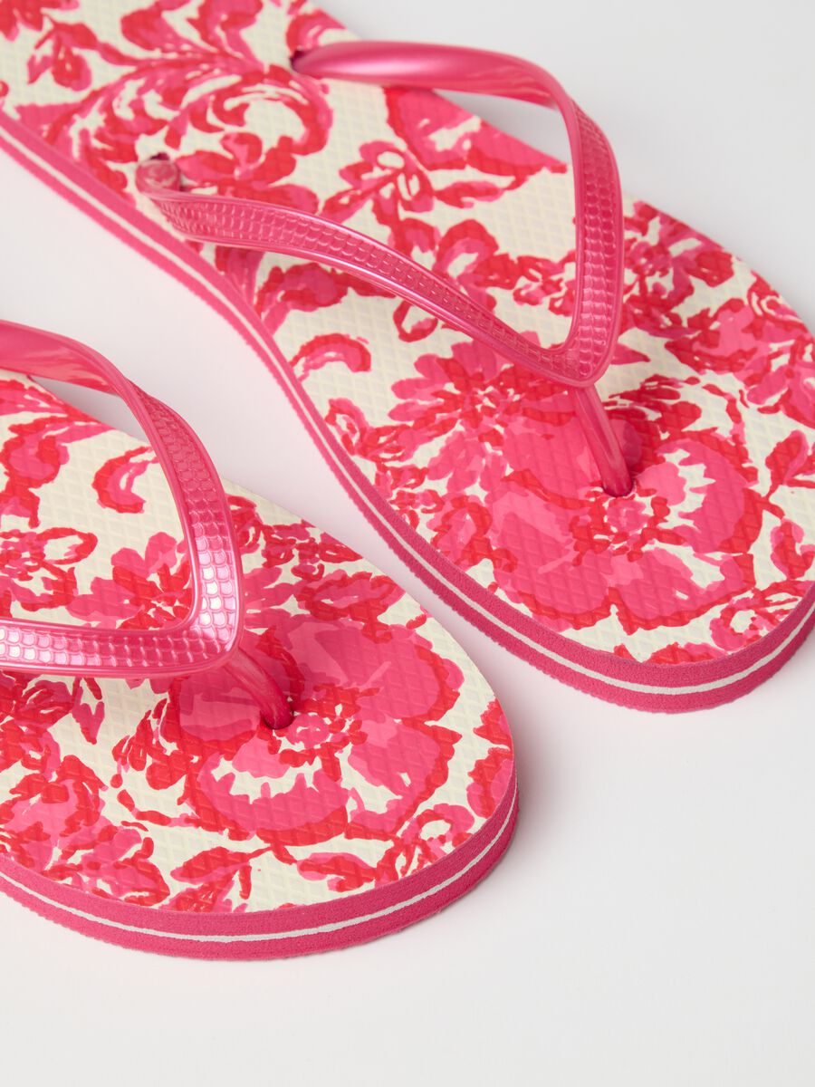 Women's Multicolour Flip-Flops with Floral Pattern_1