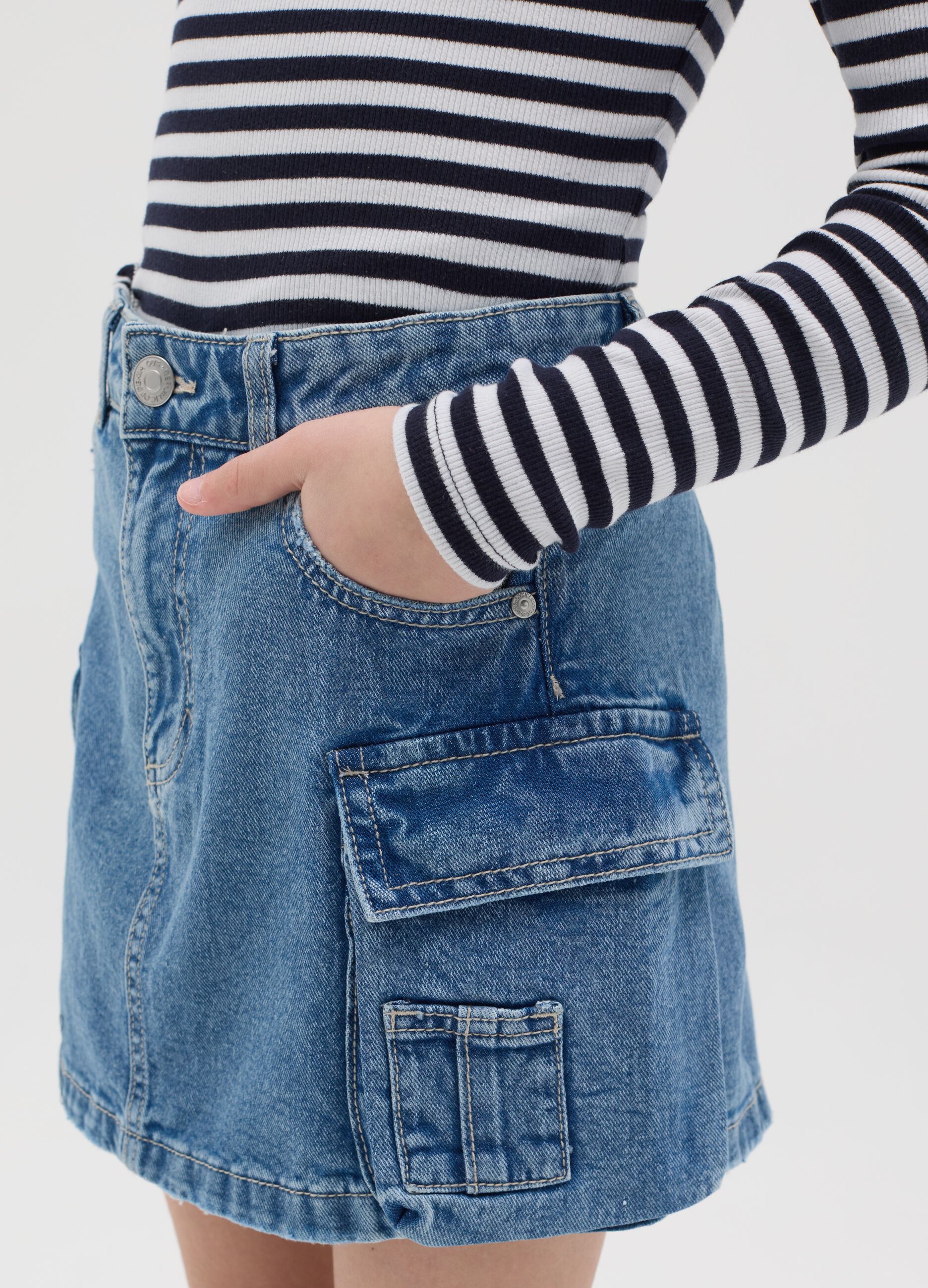 Cargo miniskirt in denim