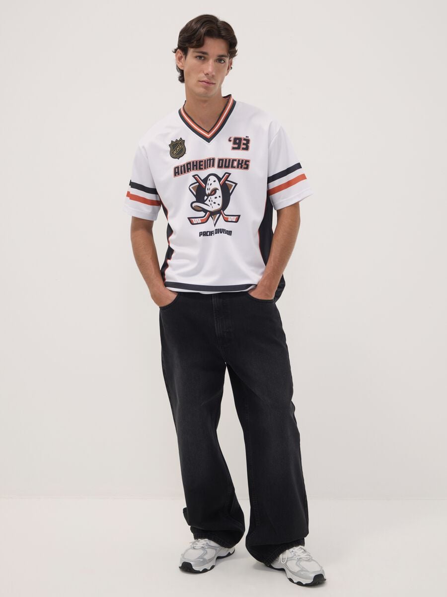 White sports T-shirt with Anaheim Ducks print_2