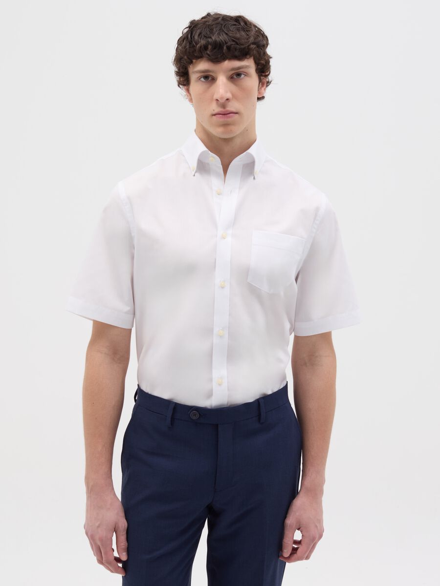 Button-down easy-iron shirt with short sleeves_0