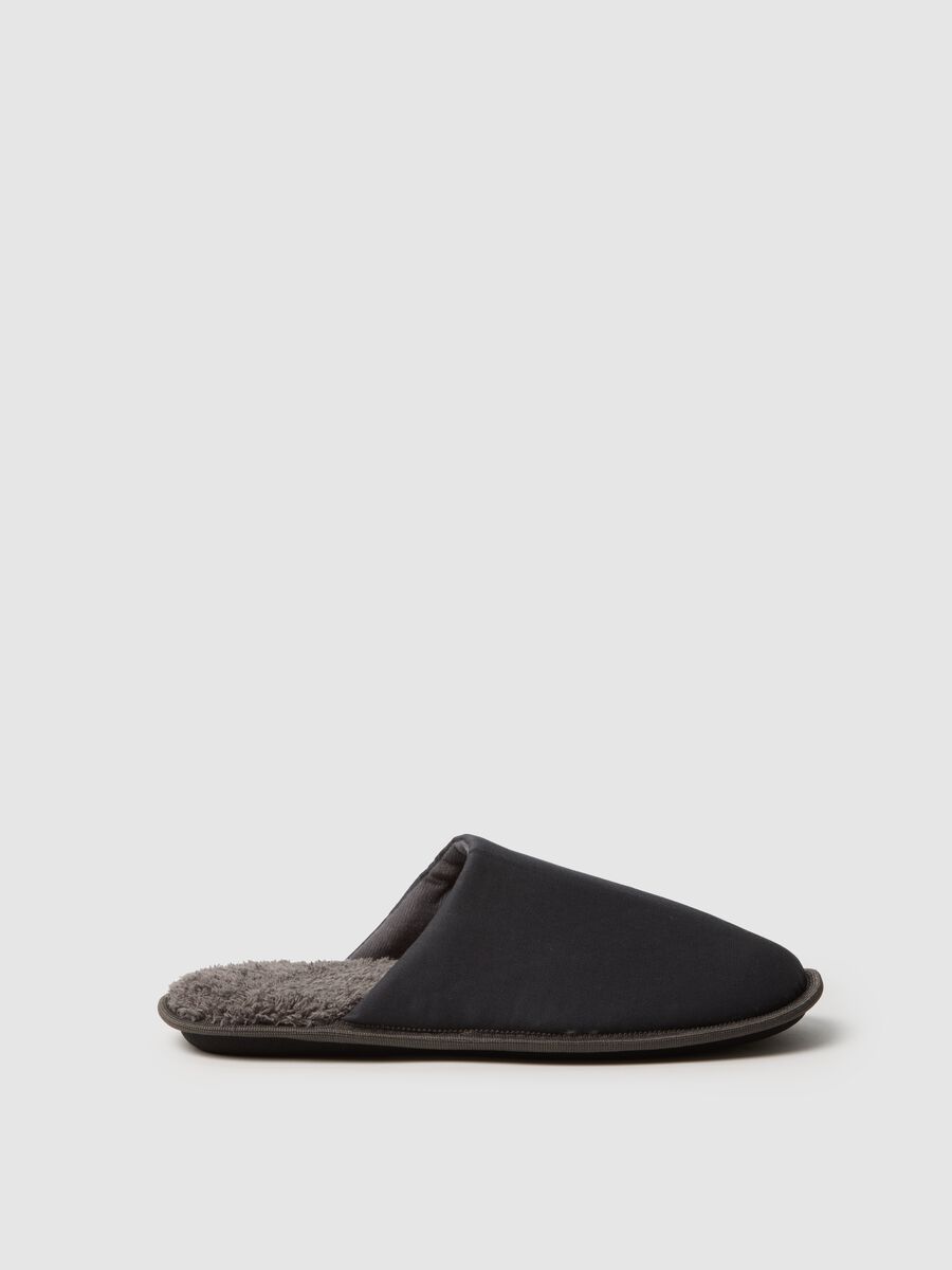 Pantofole grigie con imbottitura interna_0