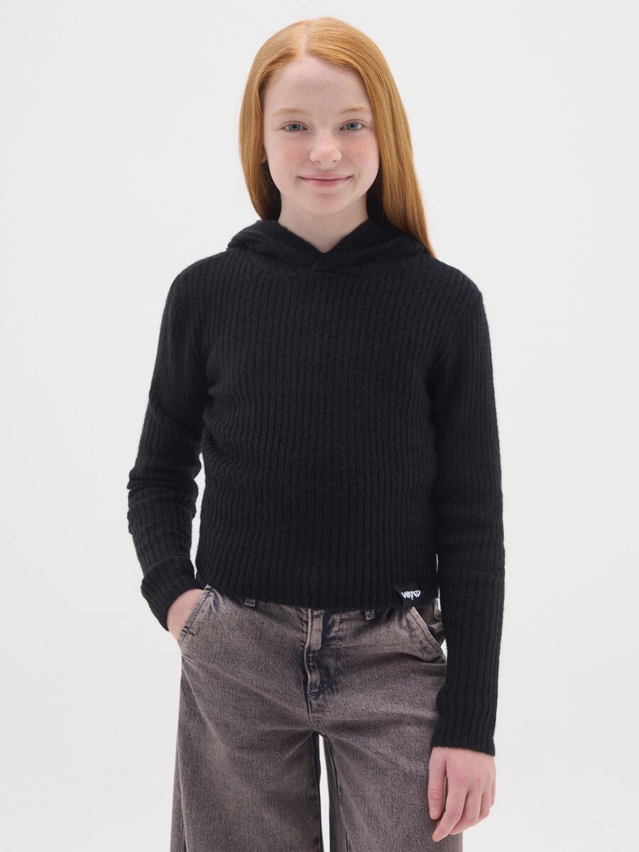 Maglione da ragazze in misto lana nero vestibilità fitted con cappuccio_0