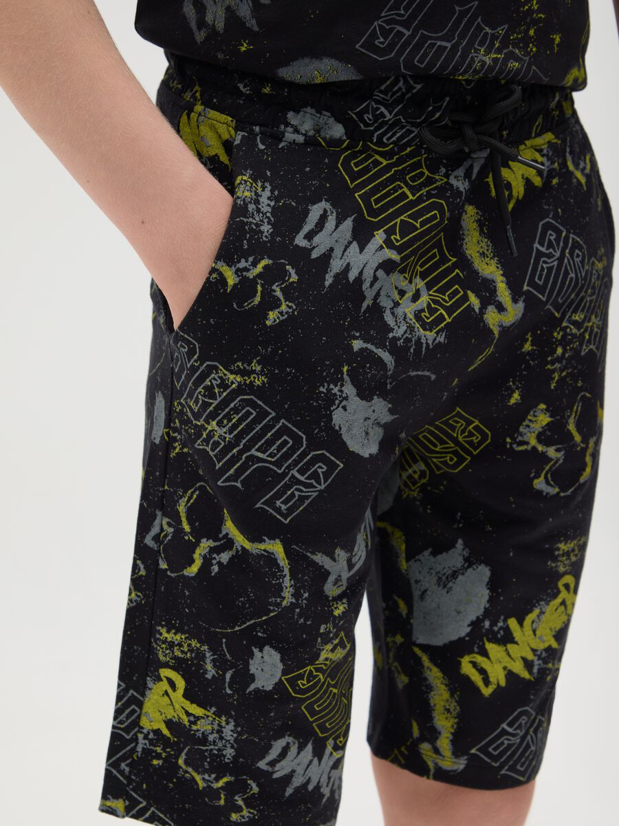 Pantaloni corti da ragazzo in puro cotone multicolor regular fit_1