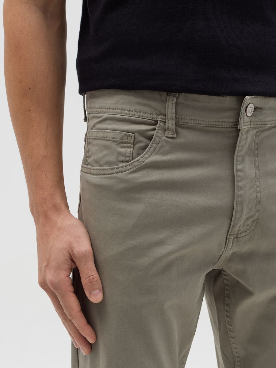 Green slim-fit trousers in stretch cotton_2