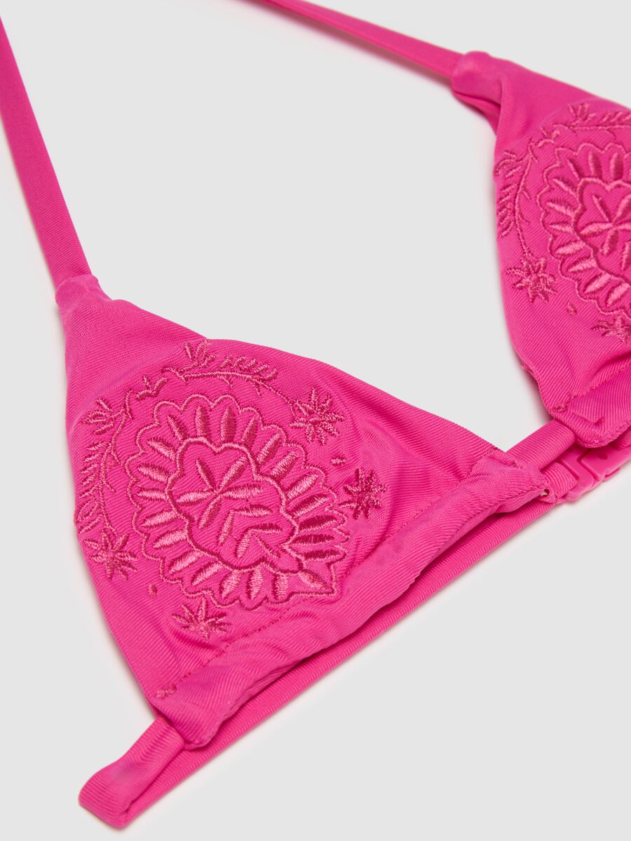 Girls' pink elastane blend bikini with floral embroidery_2