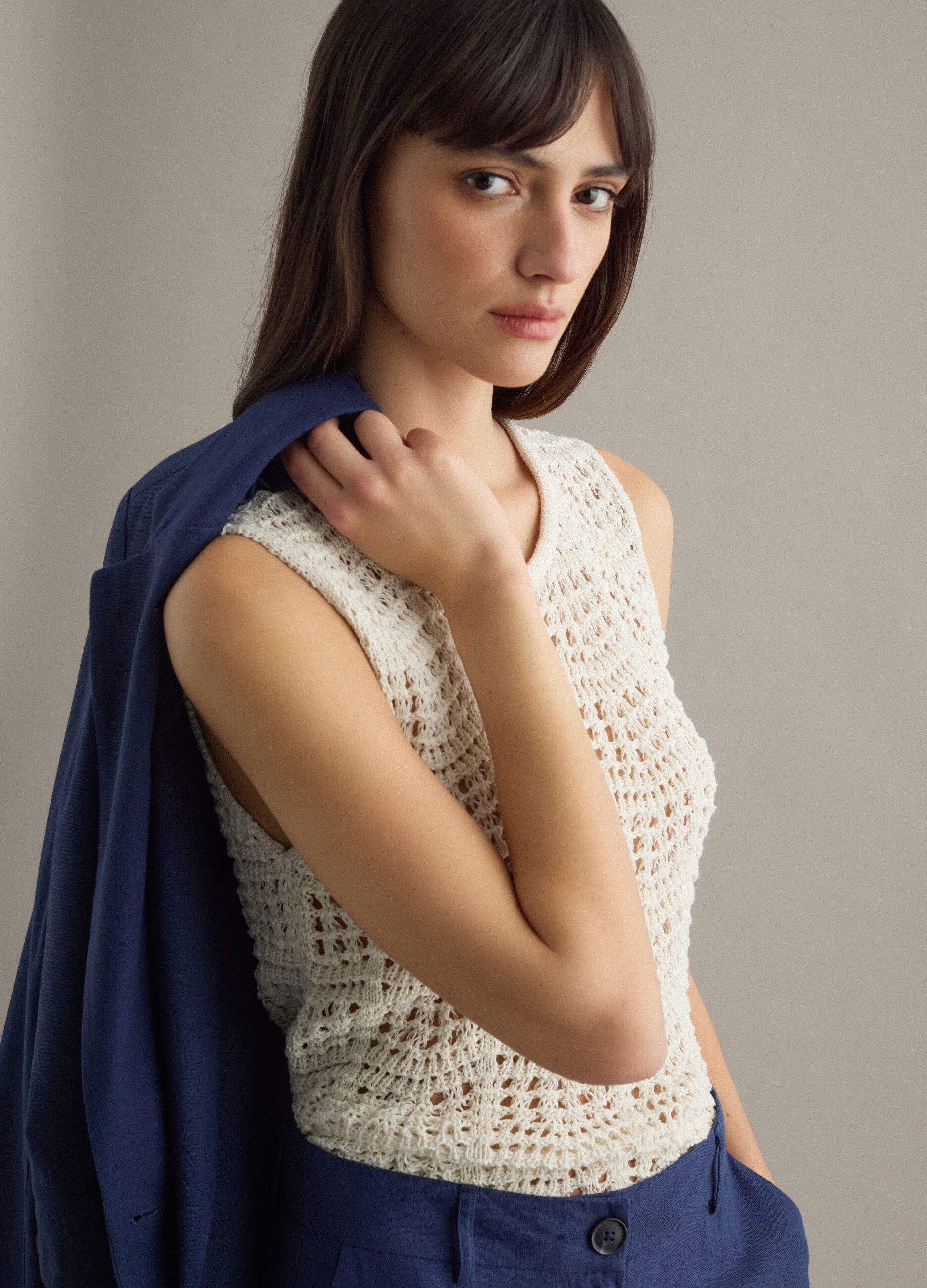 White cotton blend tank top regular fit with mesh texture