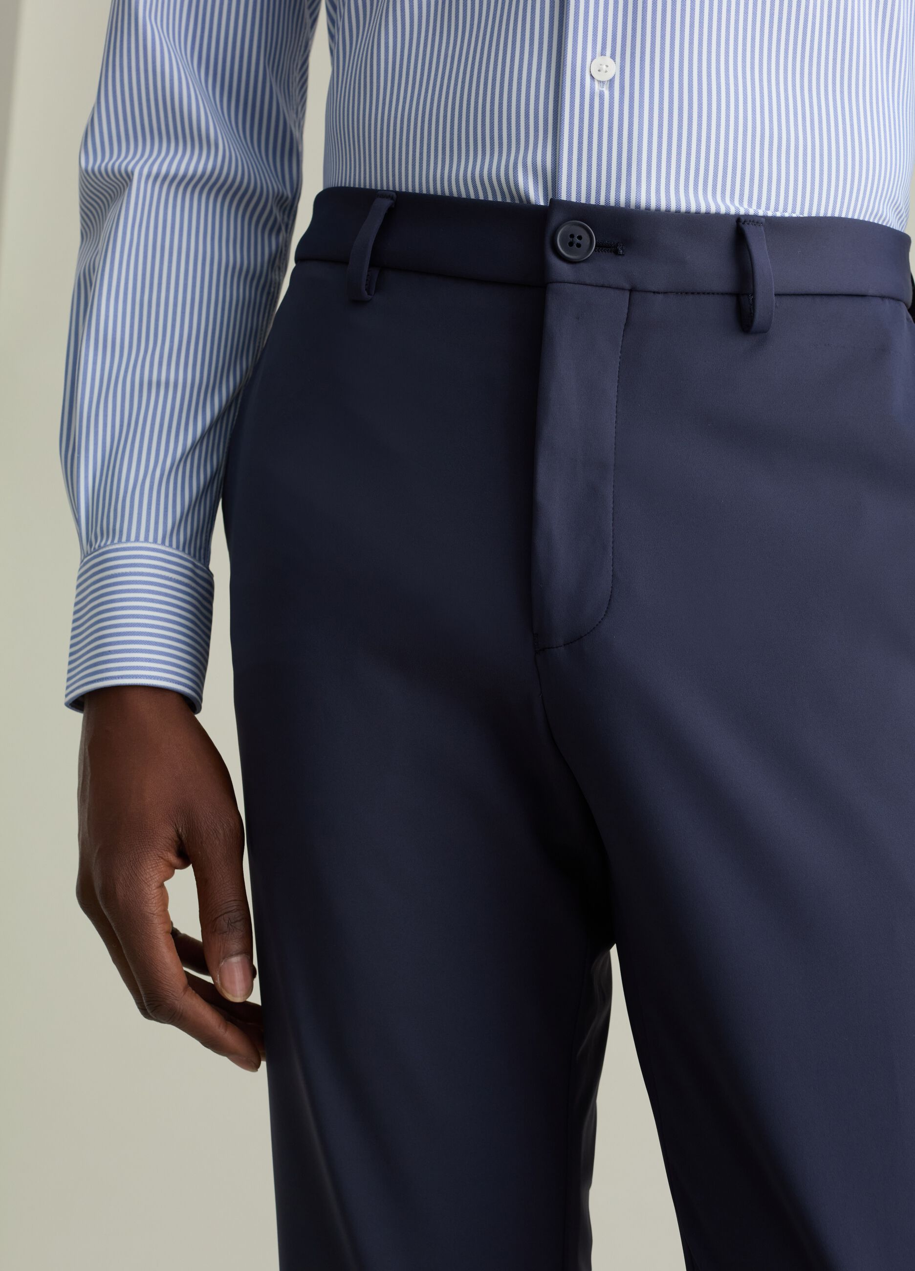 Pantalone chino in tessuto tecnico