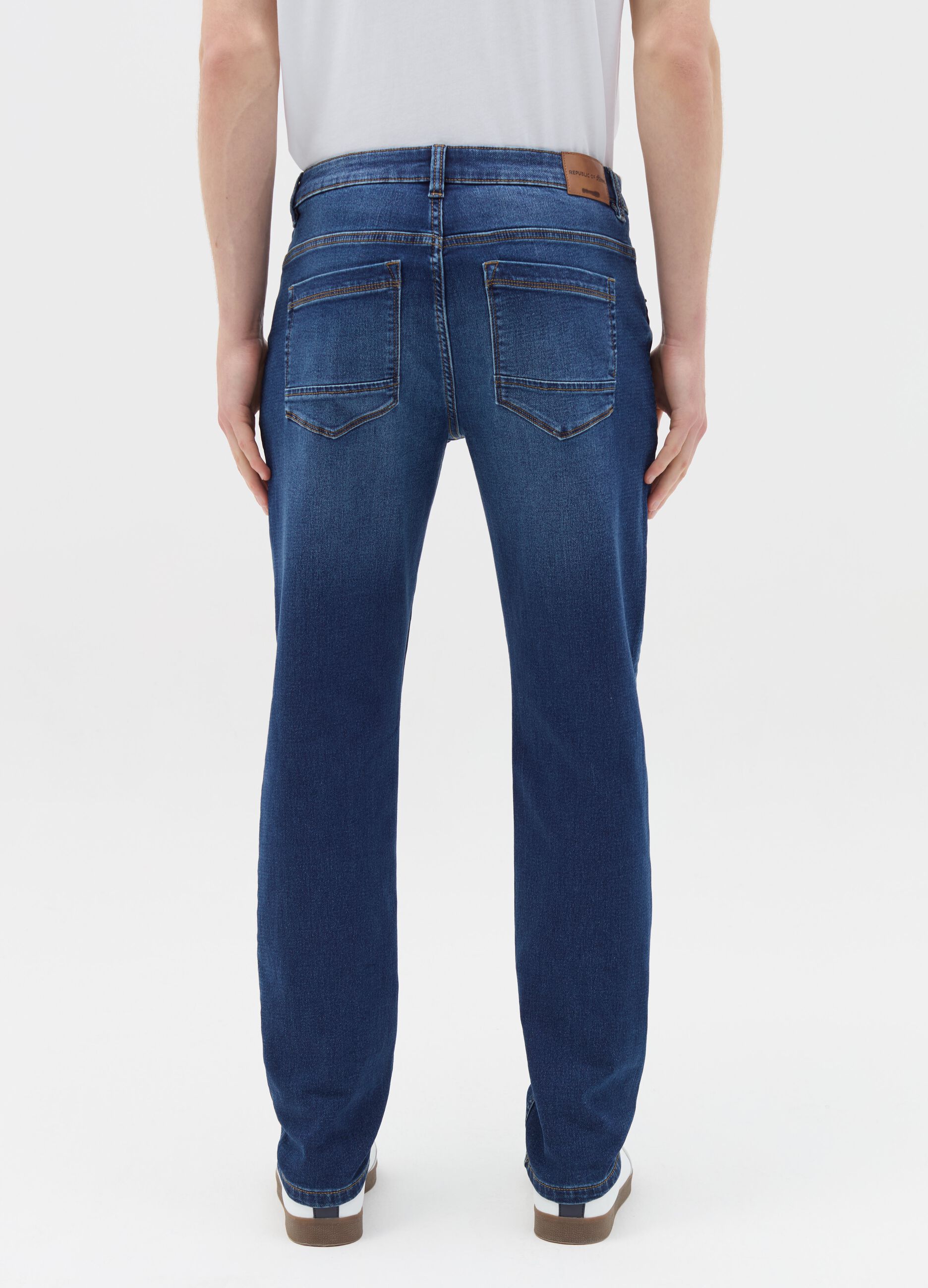 Skinny-fit jeans with fading