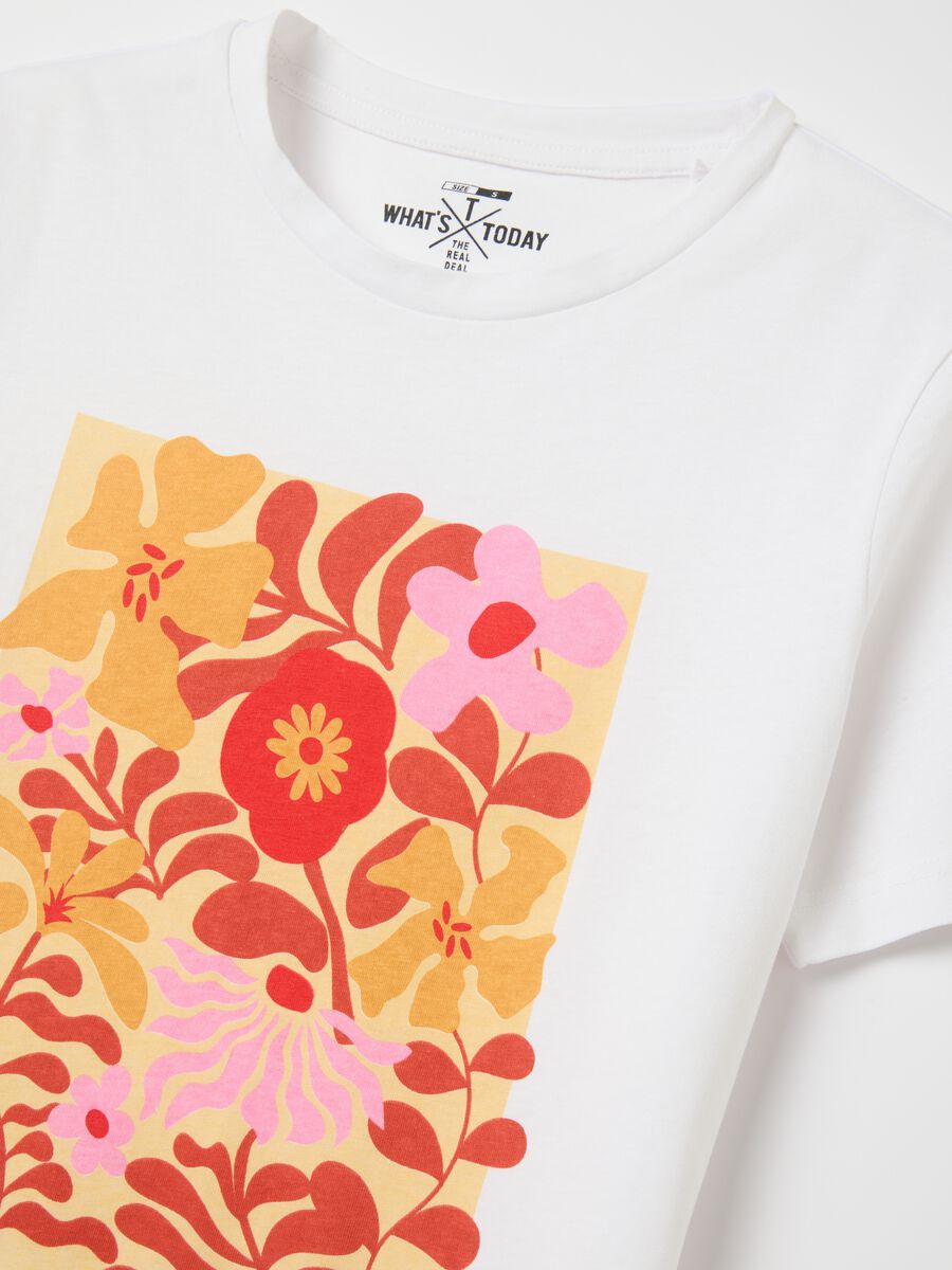 White T-shirt with floral print by Ovs_5