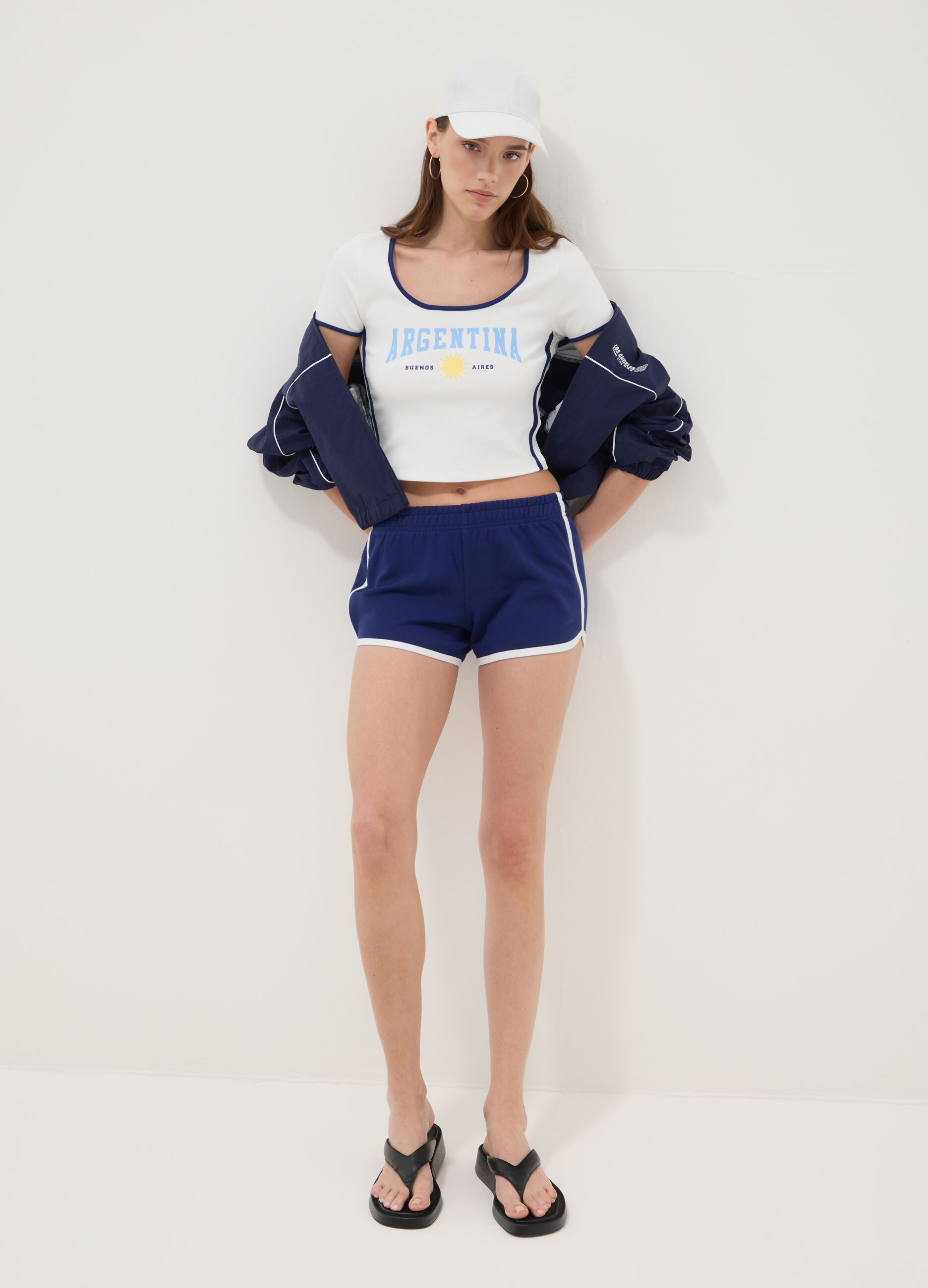 Blue pure cotton shorts with elasticated waist, regular fit