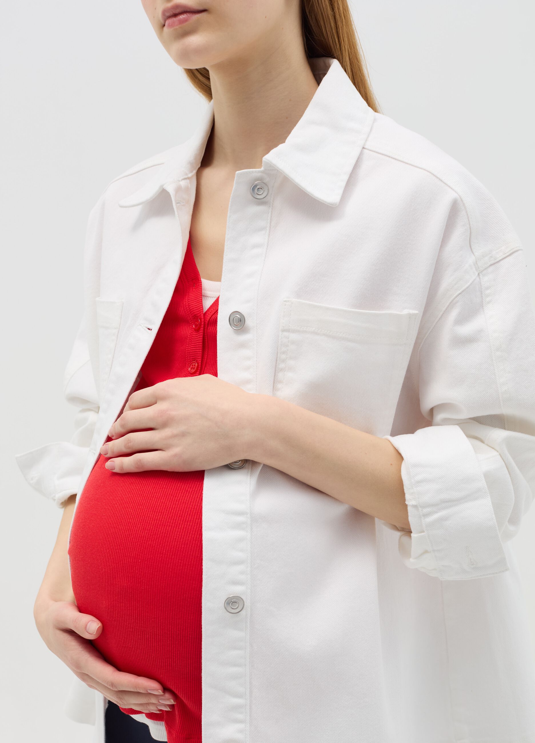 Solid colour maternity shacket