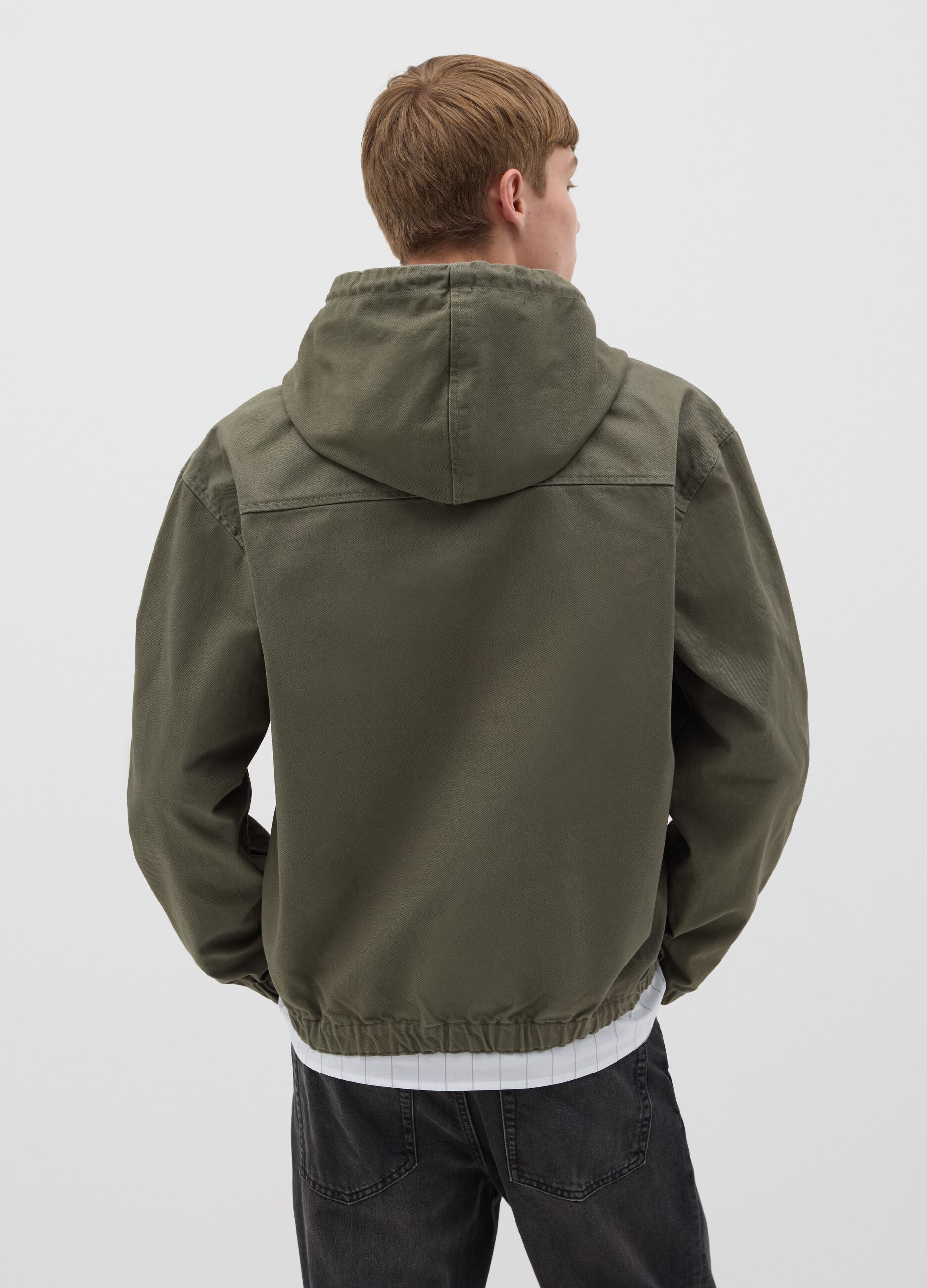 Short green full-zip jacket with hood