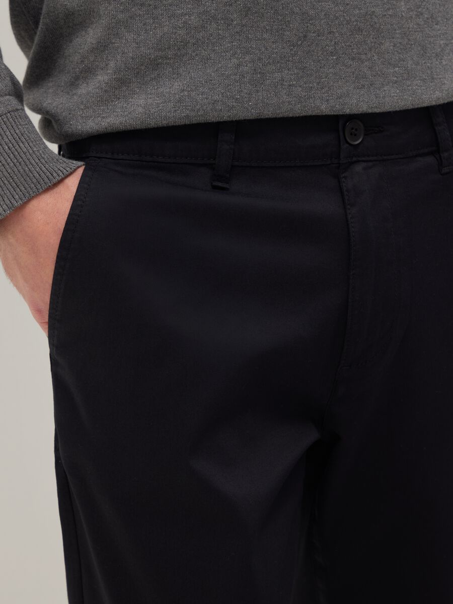 Black Stretch Cotton Slim Fit Chino Trousers_3