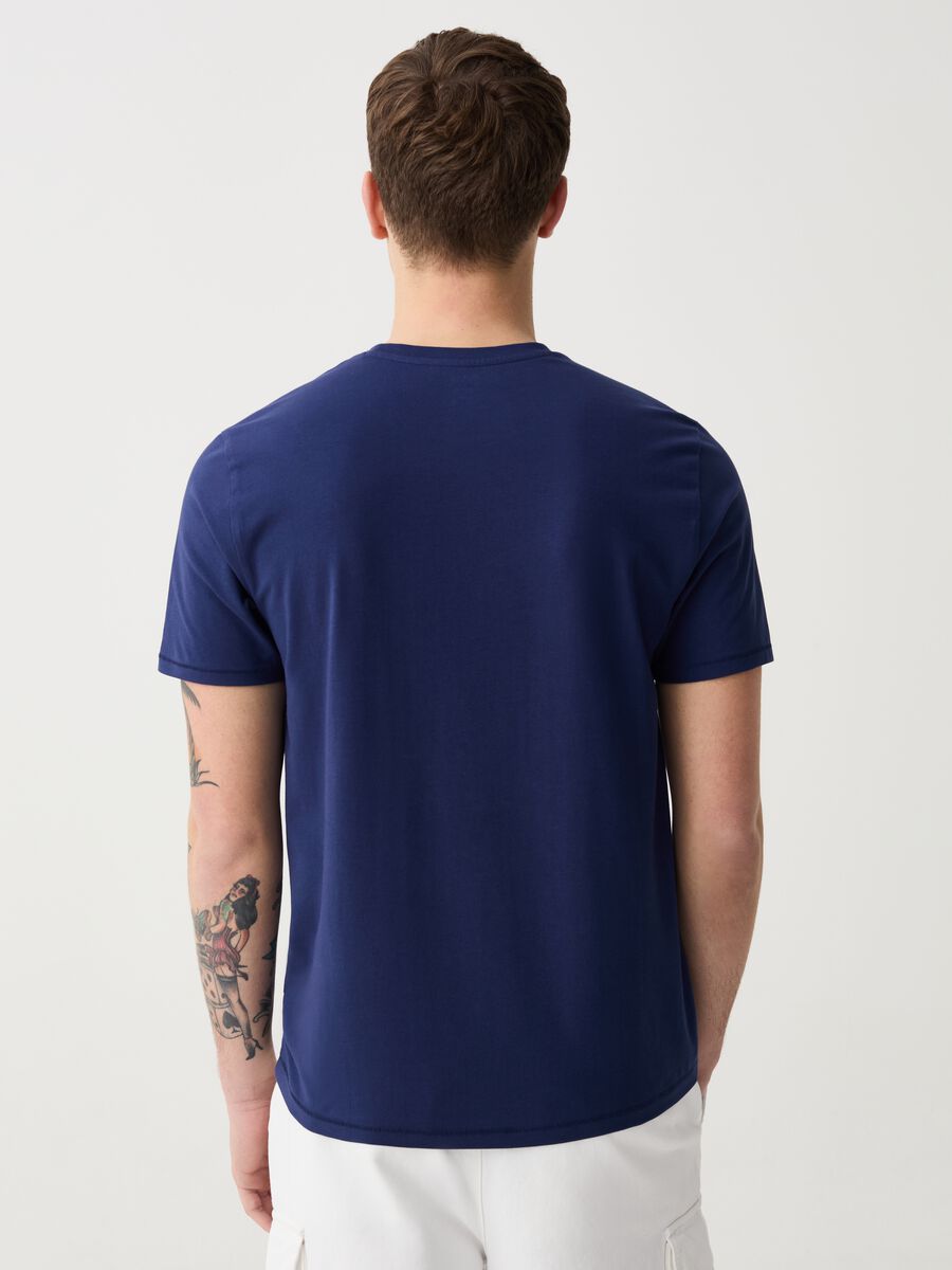 Slim-fit T-shirt in stretch organic cotton_2