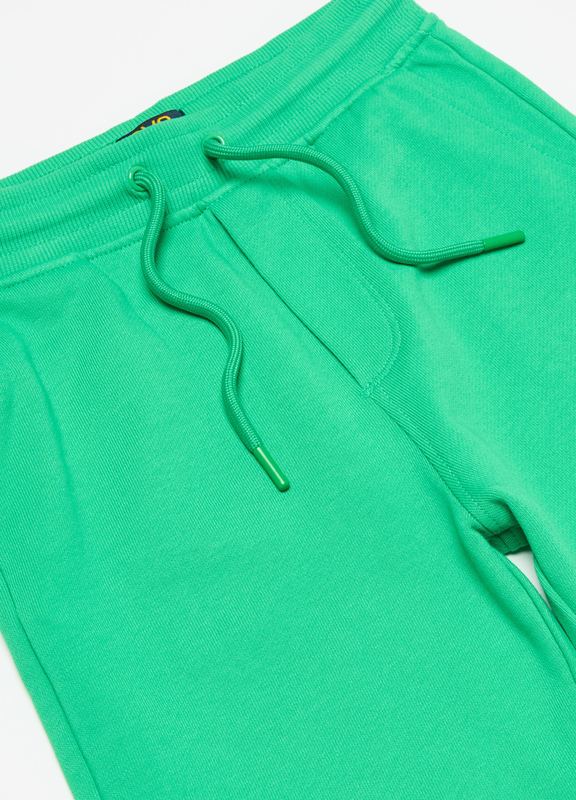 Essential Bermuda shorts in organic cotton fleece