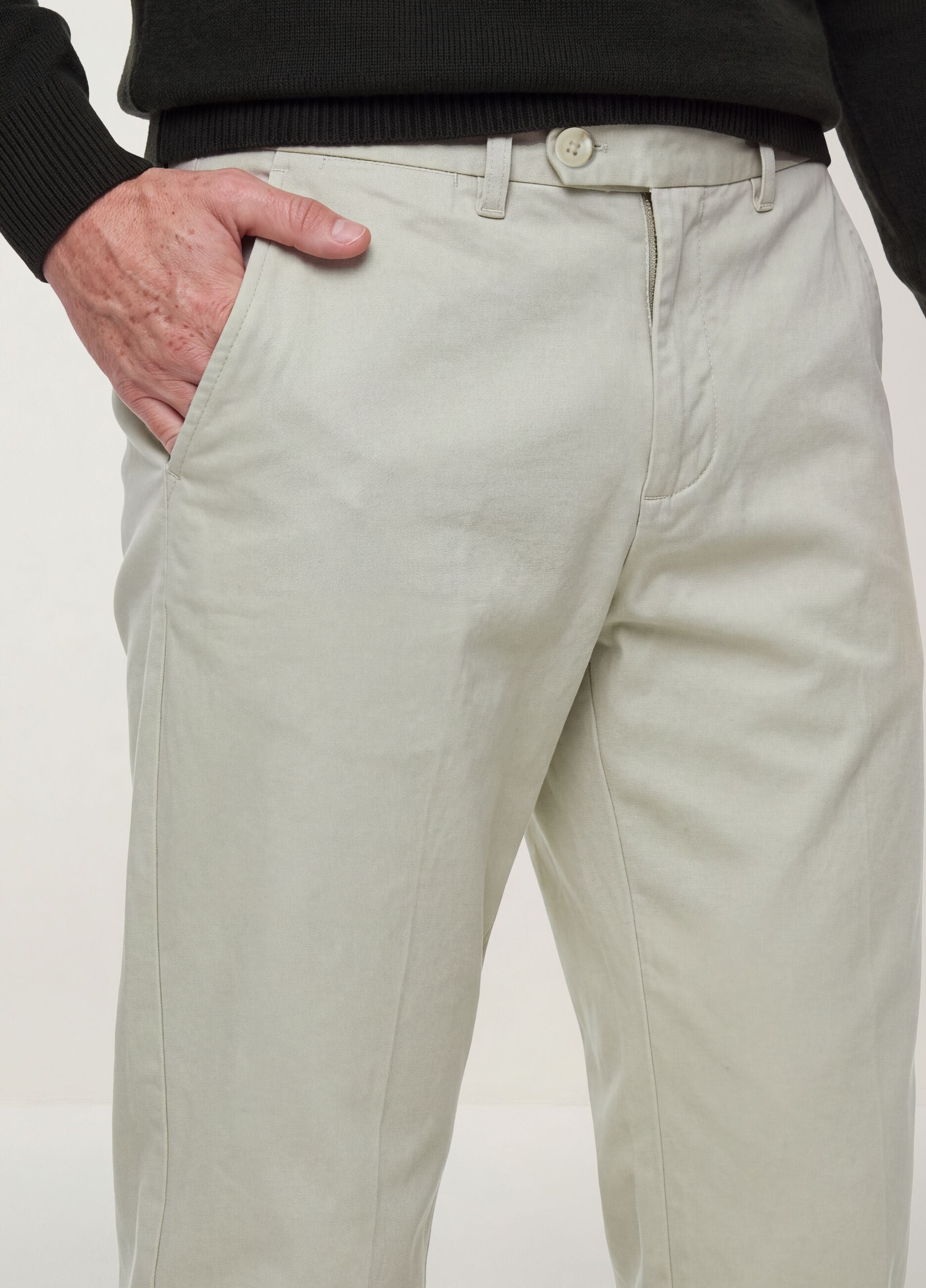 Pantaloni chino beige in puro cotone regular fit