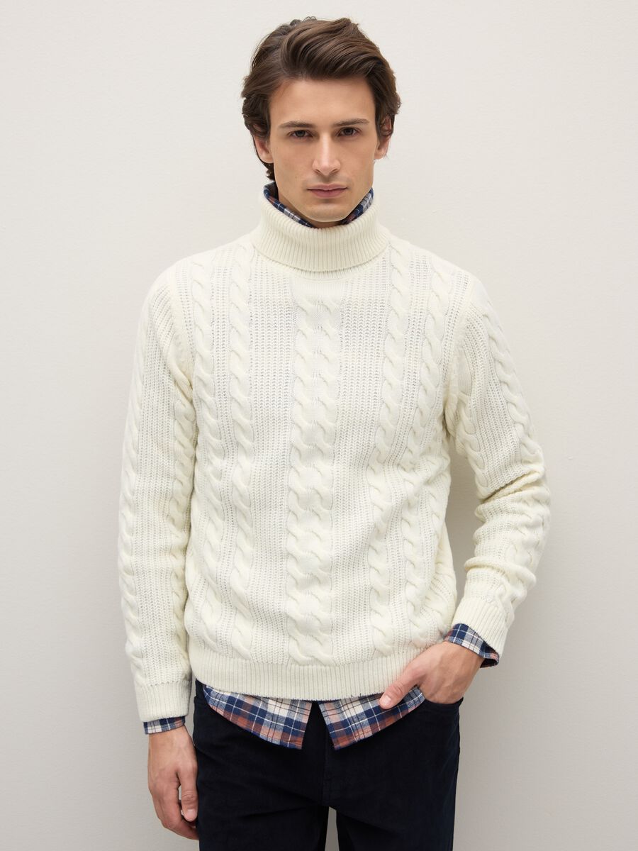 White turtleneck jumper regular fit with jacquard pattern_1
