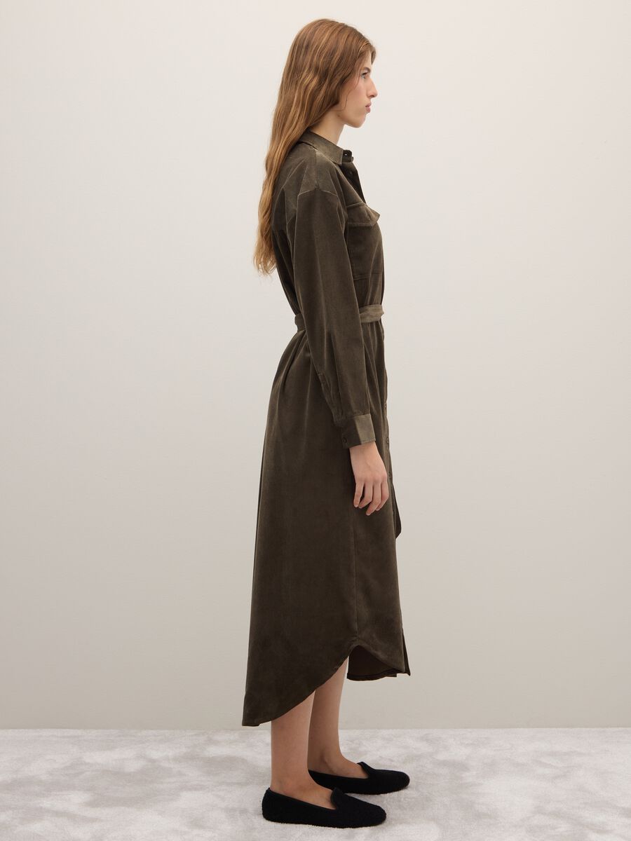 Green long dress with belt and buttons_1