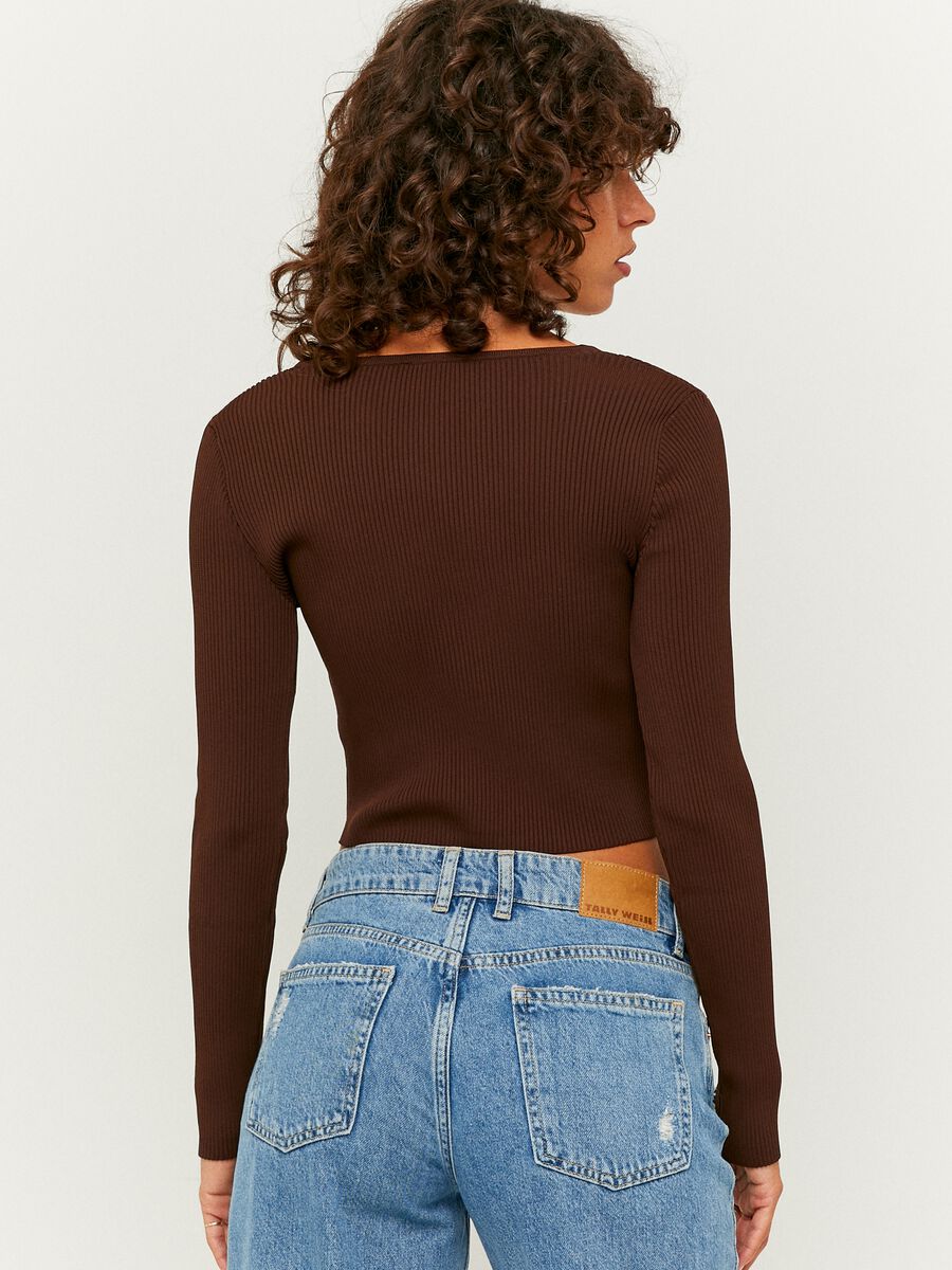 Pullover con scollo a cuore_2