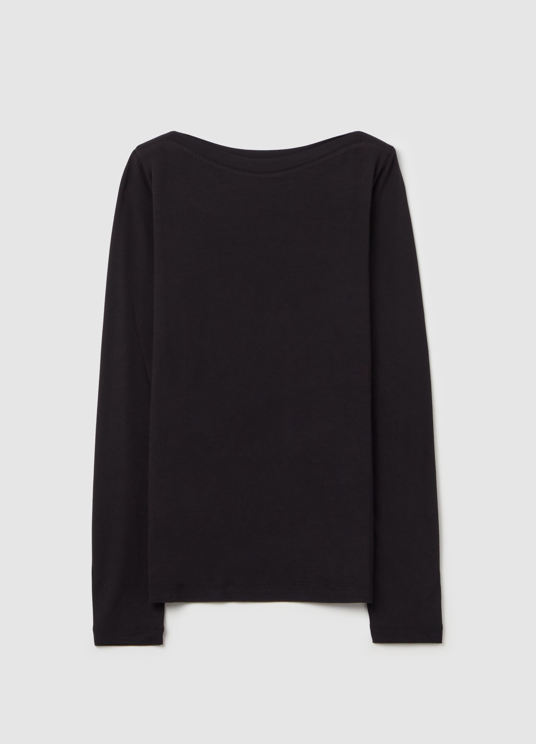 T-shirt with boat neck
