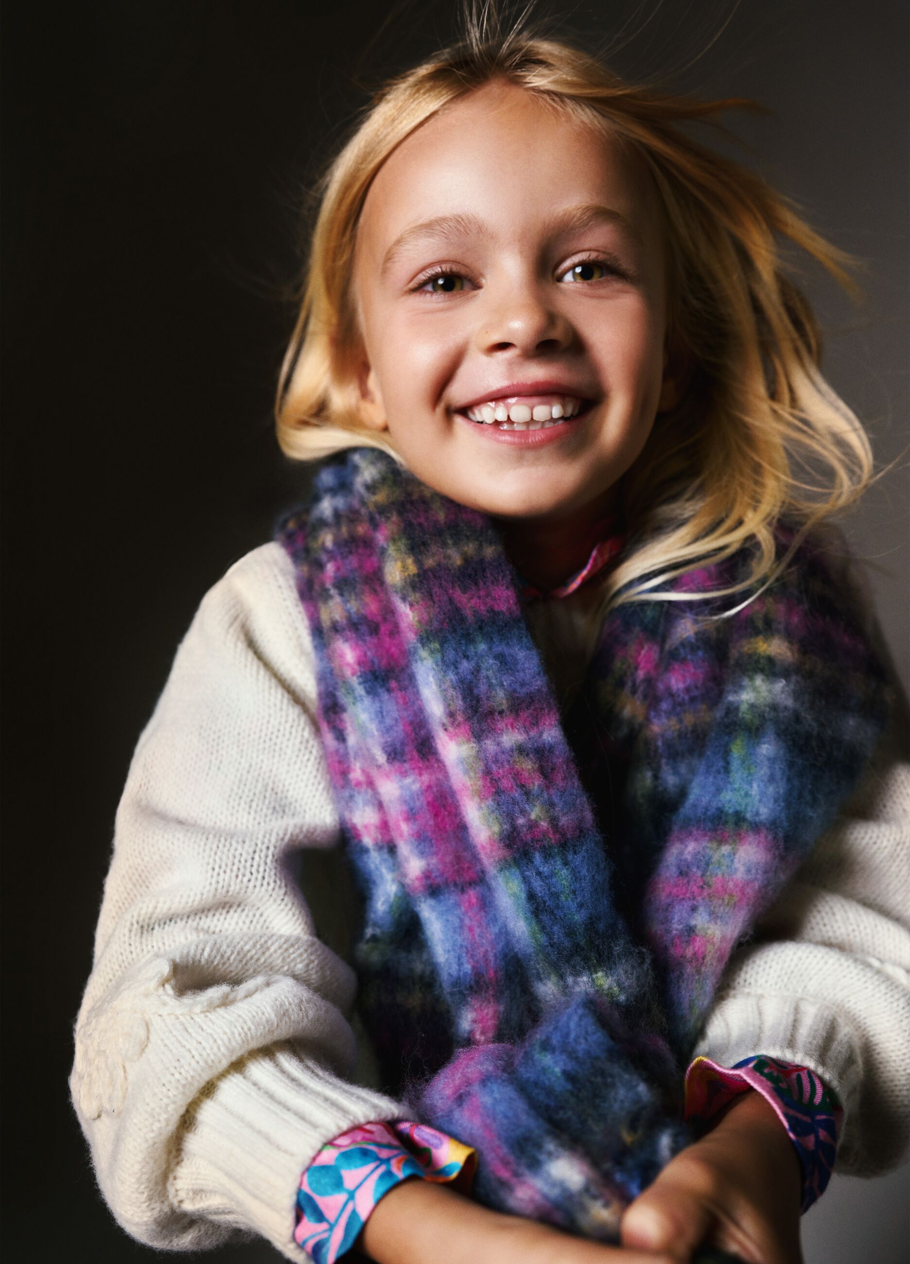 Multicolour scarf for girls